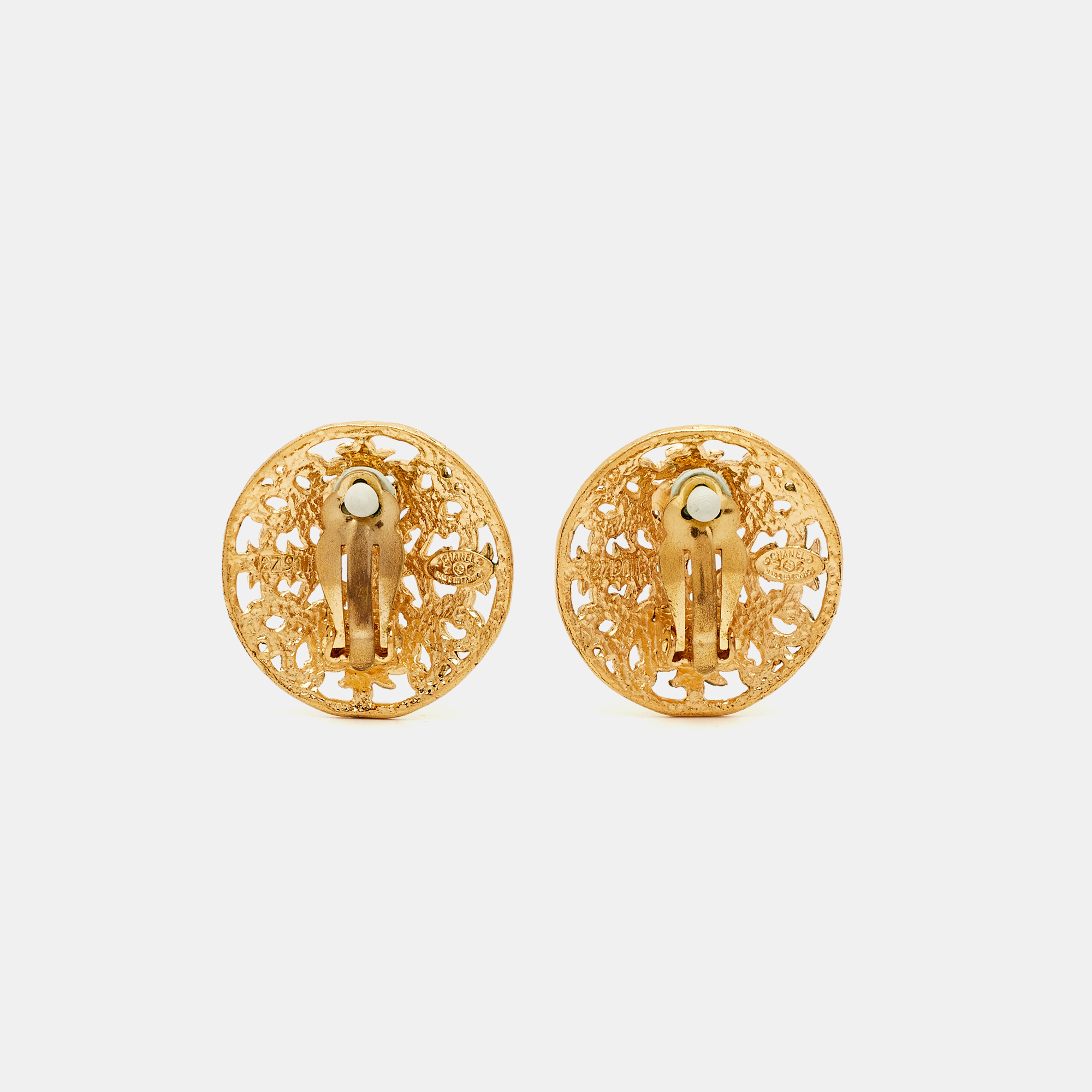 Chanel CC Vintage Gold Tone Round Clip Earrings 