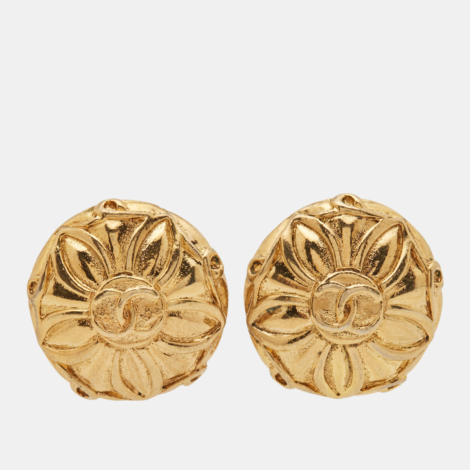 

Chanel CC Medallion Gold Tone Clip On Earrings