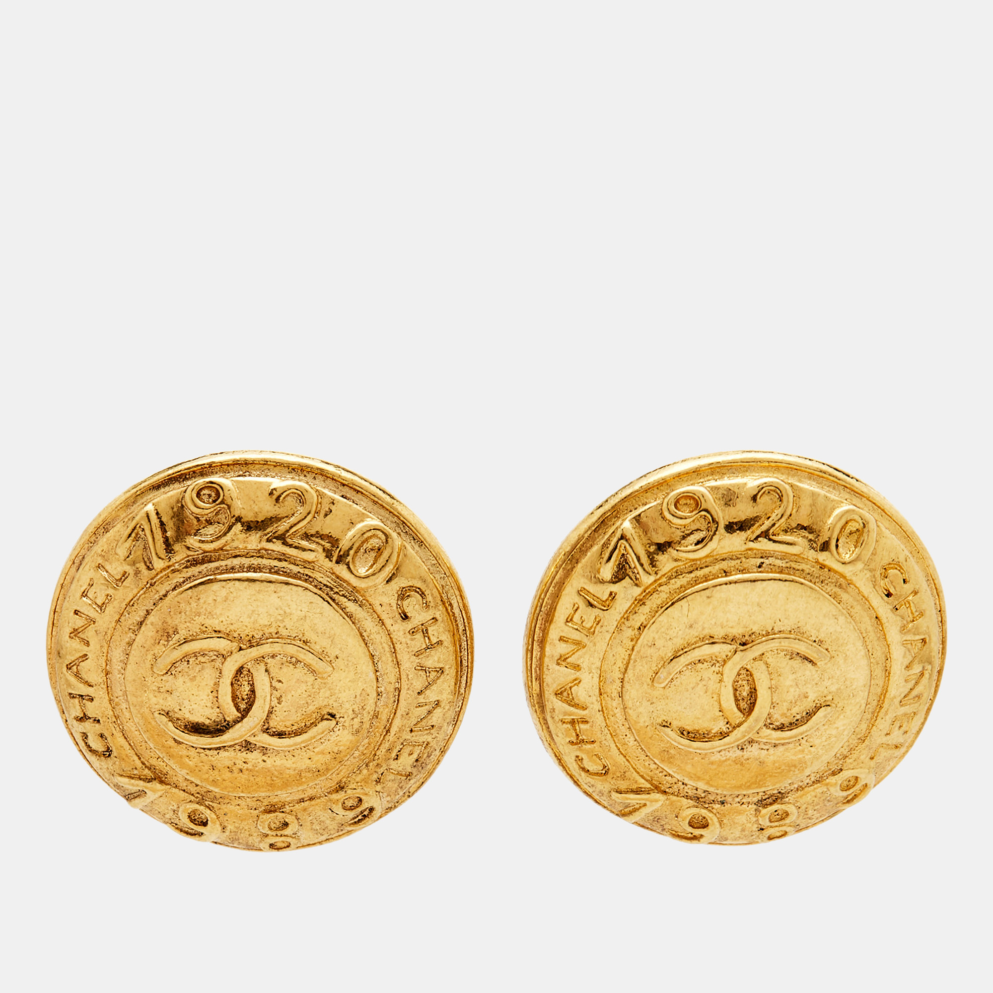 

Chanel CC Medallion Gold Tone Clip On Earrings