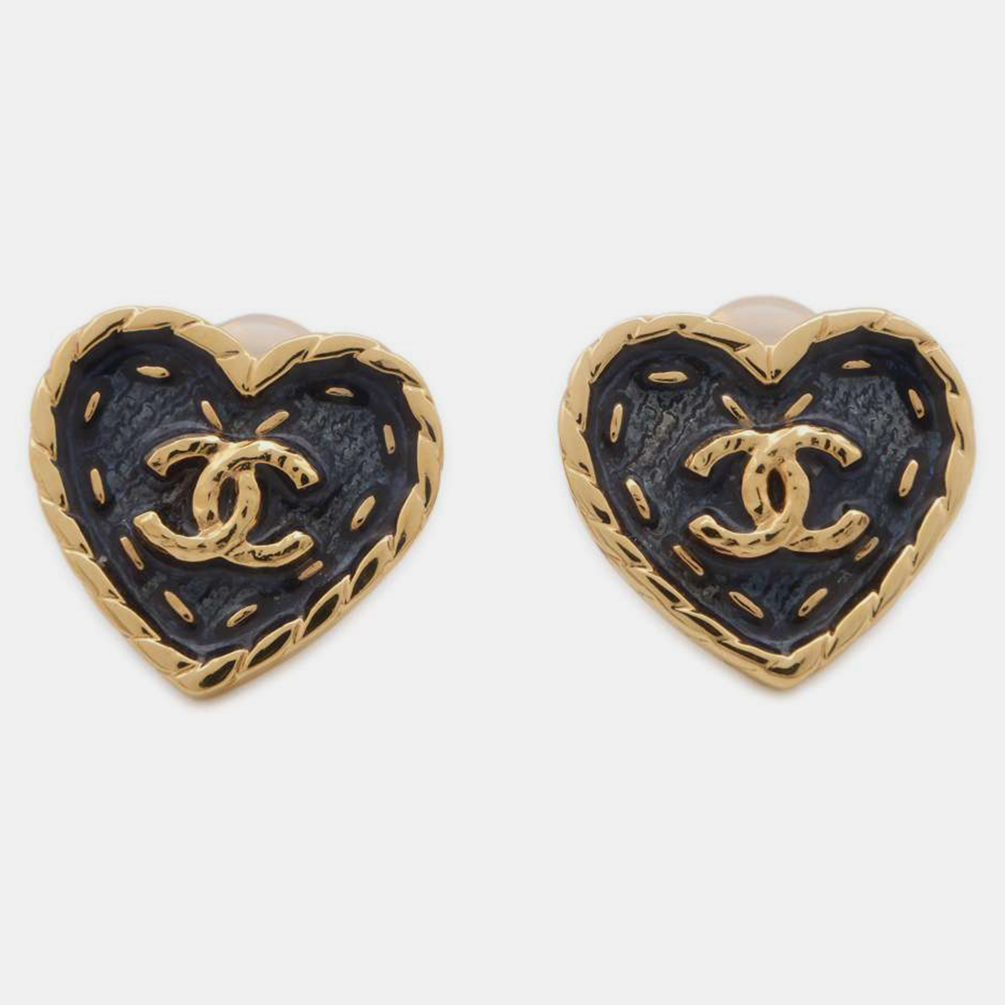 

Chanel Gold/Blue Metal Heart Earring