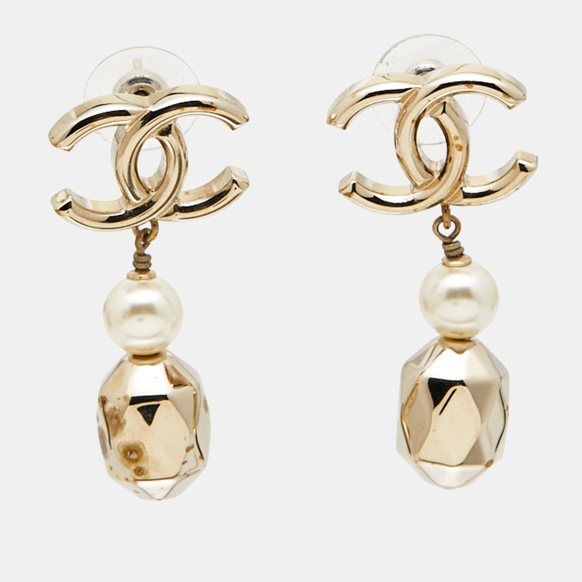 

Chanel CC Faux Pearl Gold Tone Earrings