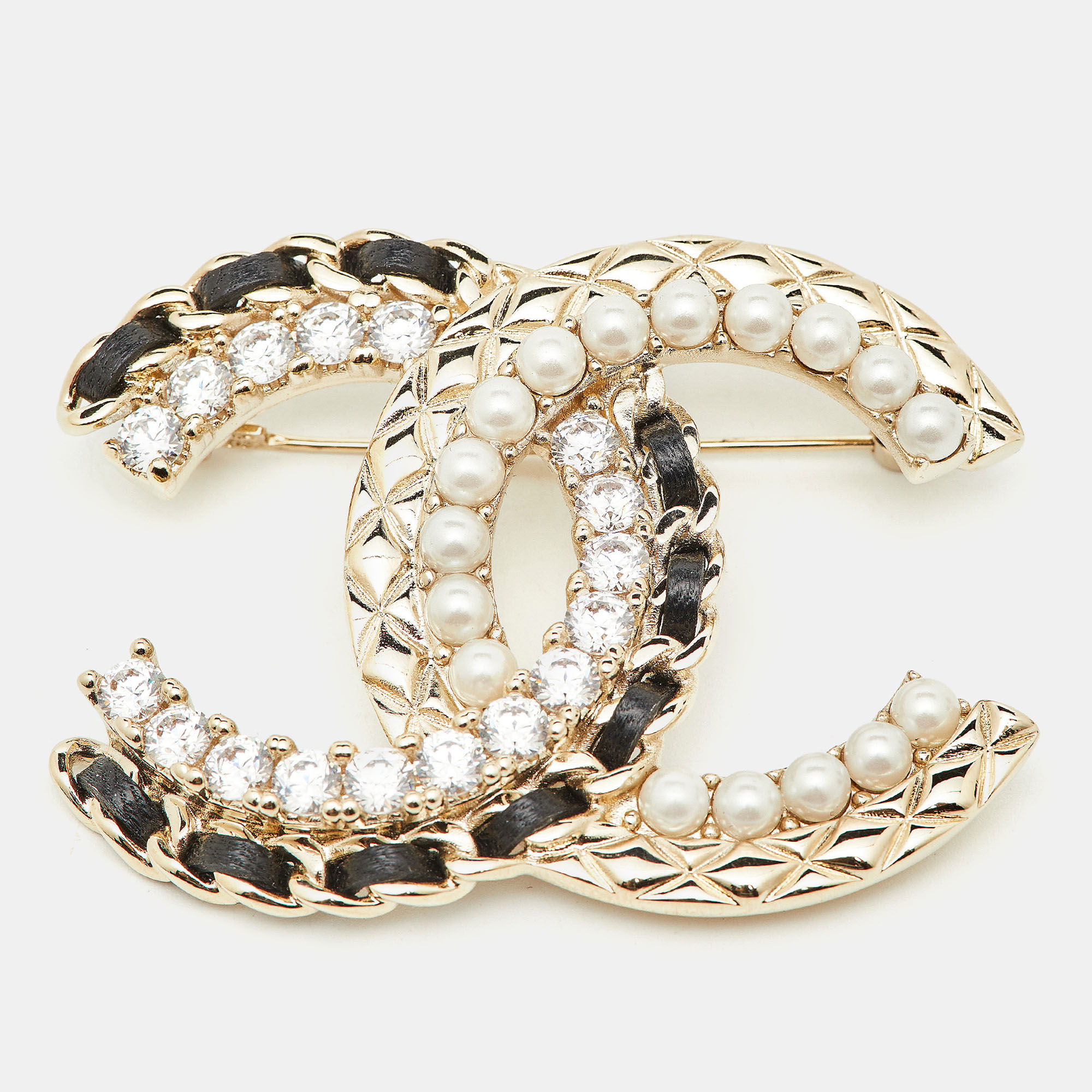 

Chanel CC Faux Pearl Crystal Leather Gold Tone Brooch