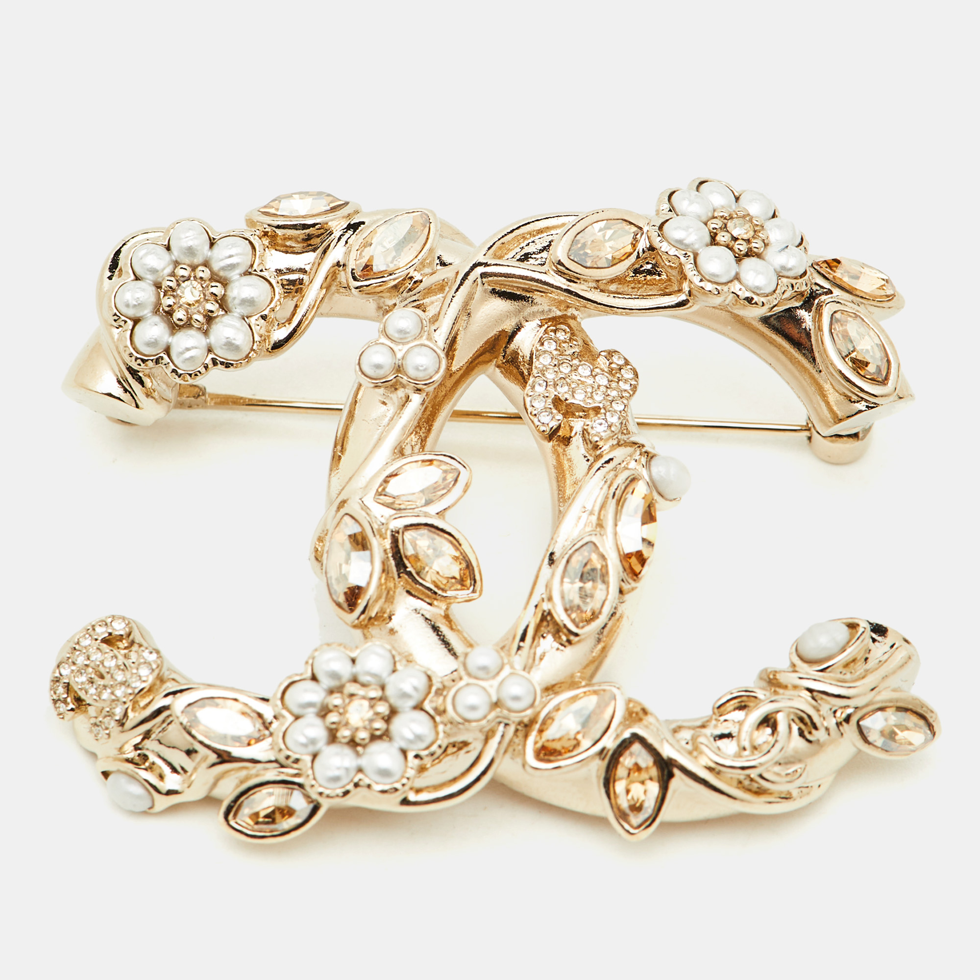 

Chanel CC Faux Pearl Crystal Floral Gold Tone Brooch