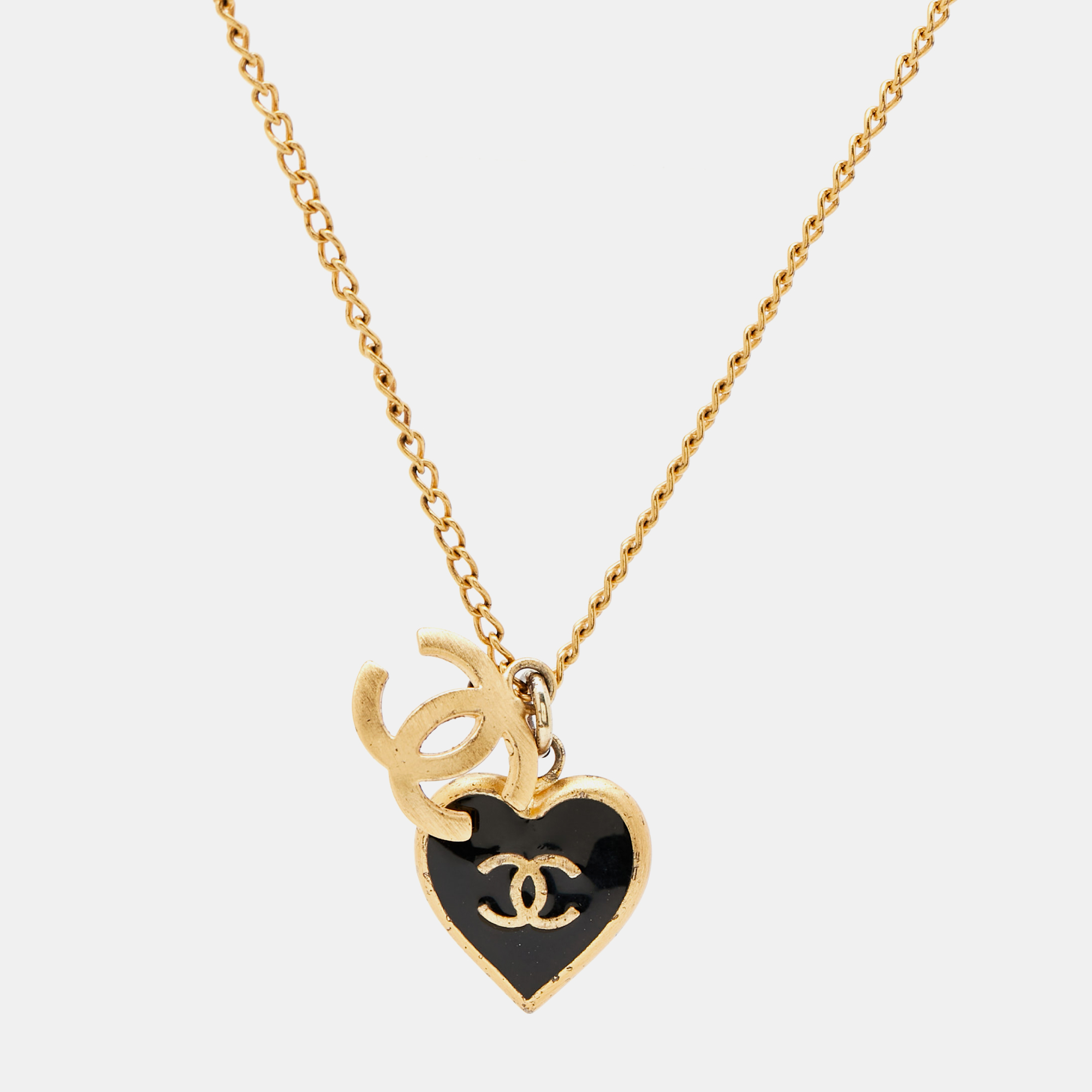 

Chanel CC Heart Enamel Gold Tone Necklace