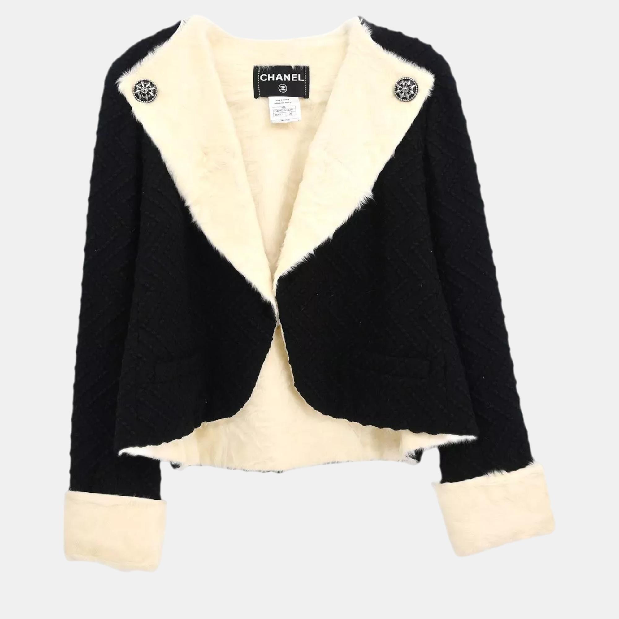 

Chanel Black Wool Jacket Woman Size