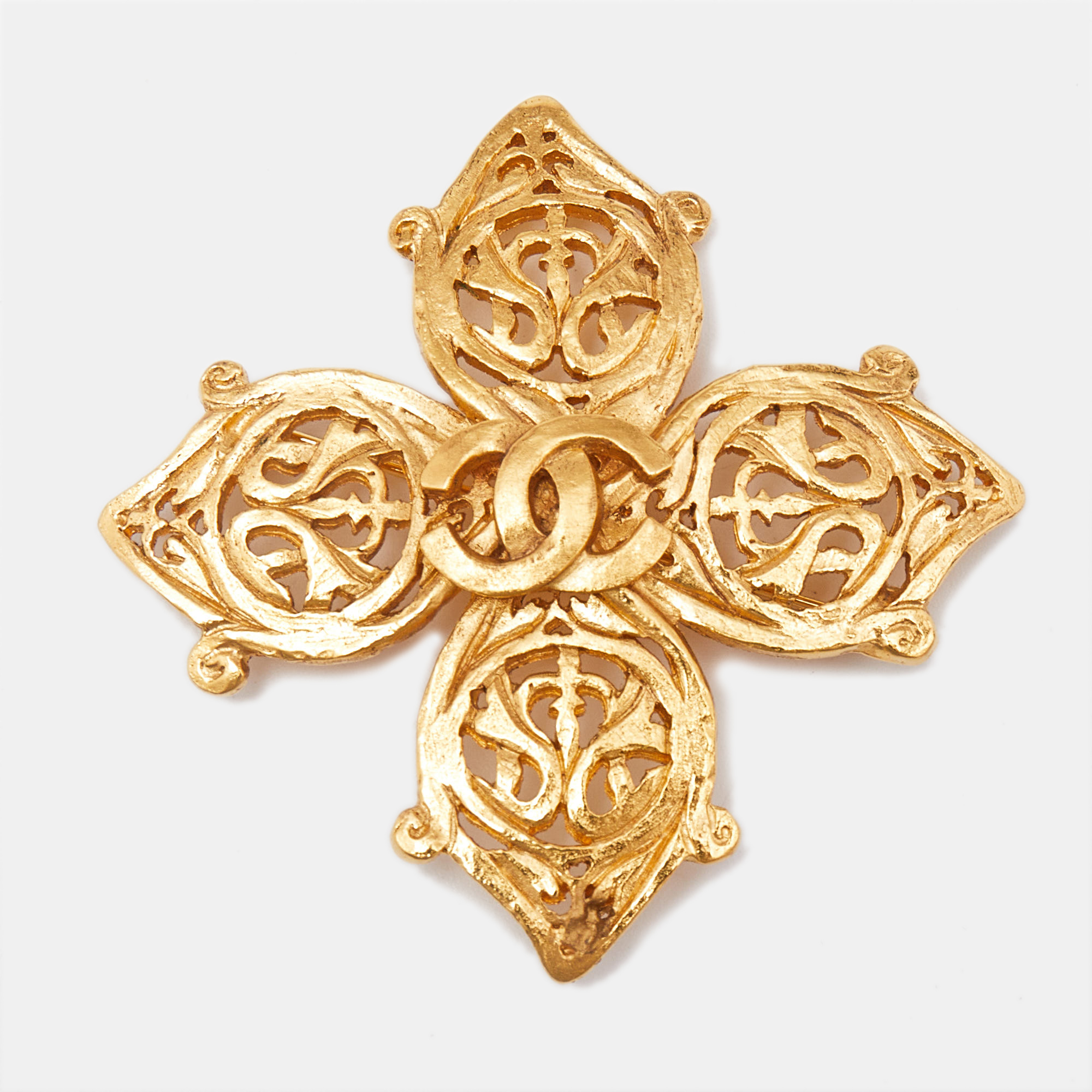 

Chanel CC Gold Tone Brooch