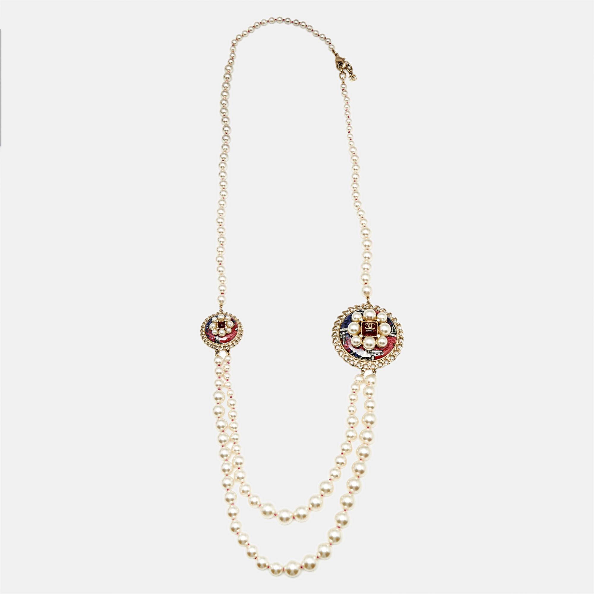

Chanel CC Resin Fabric Crystal Faux Pearl Gold Tone Medallion Necklace