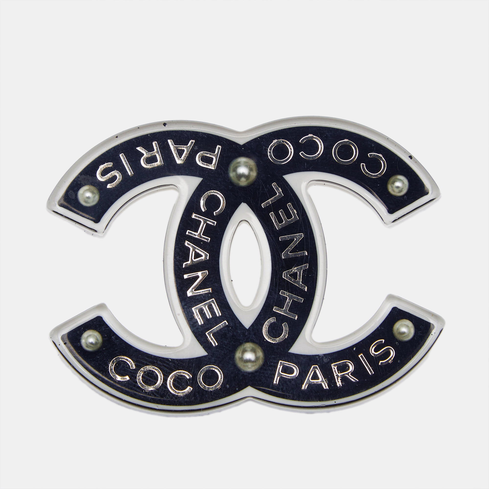 

Chanel CC Resin Faux Pearl Gold Tone Brooch