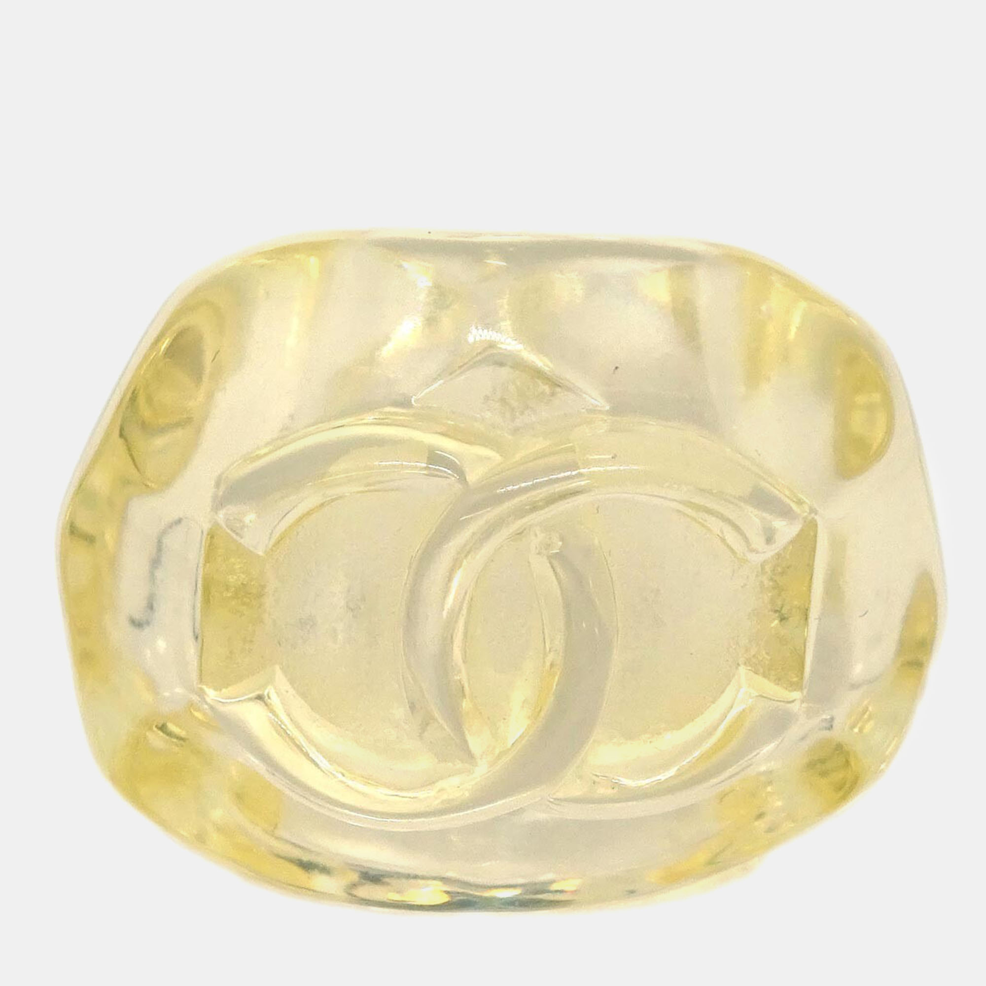 

Chanel Ring Clear Acrylic Size, Cream