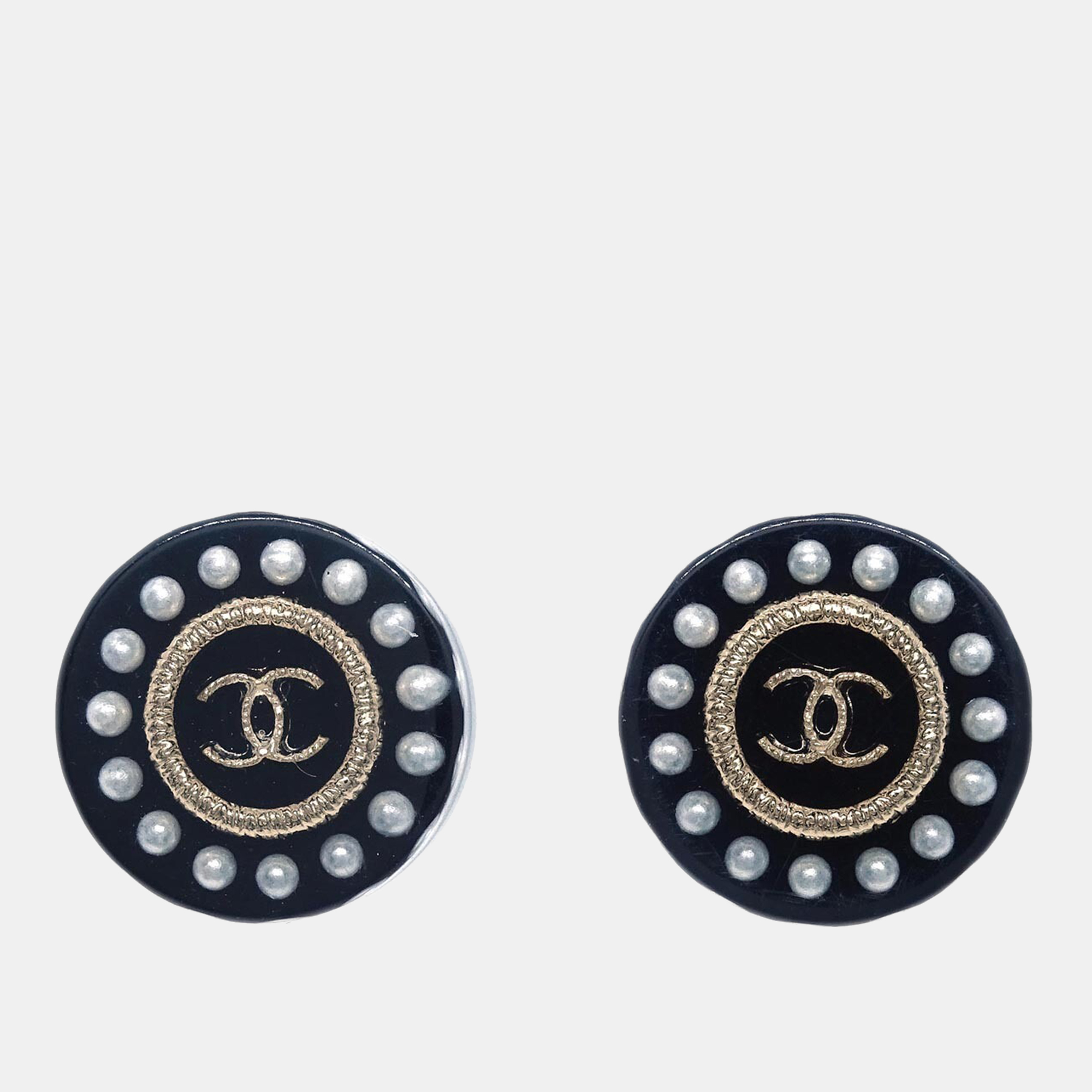 

Chanel Black Gold Plated Acrylic Button Piercing Earrings
