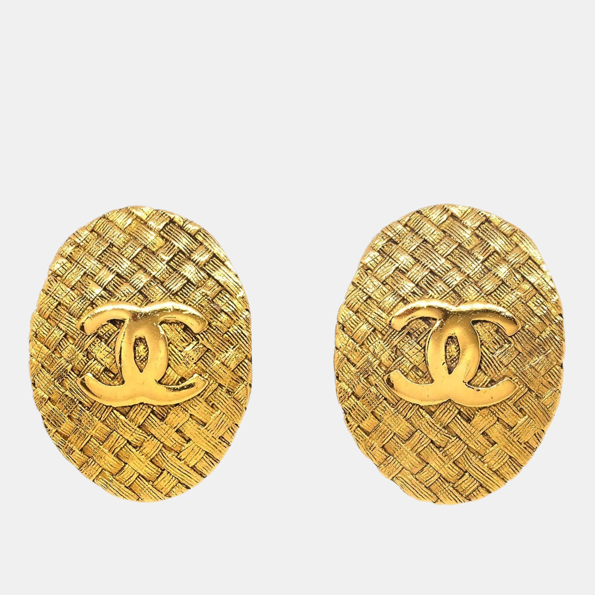 

Chanel Oval Earrings Clip-On Gold