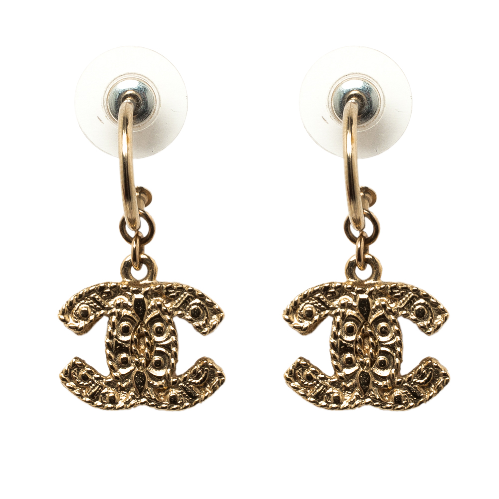 Pre Owned Chanel CC Textured Gold Tone Drop Earrings