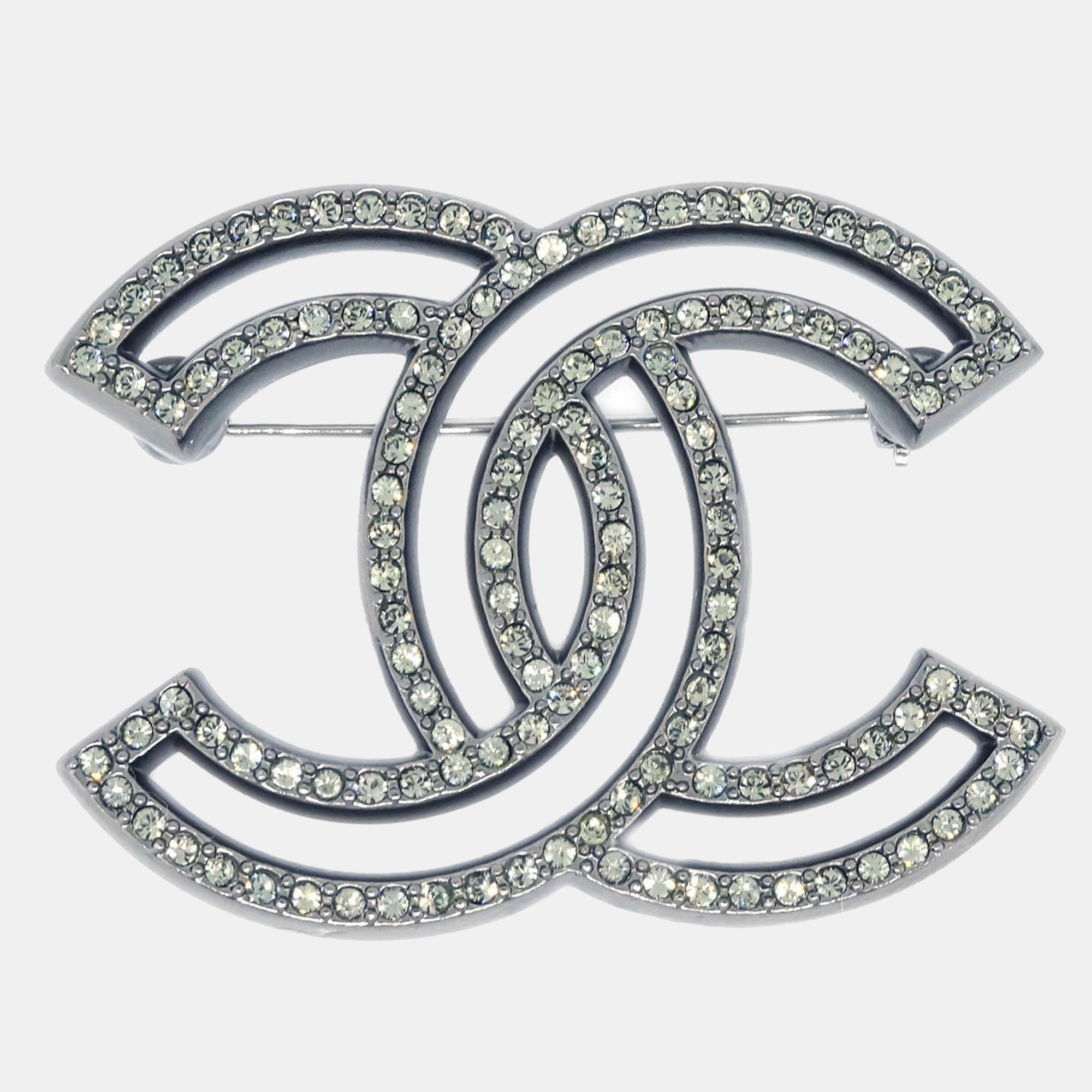 

Chanel CC Silver Rhinestone Pin Brooch