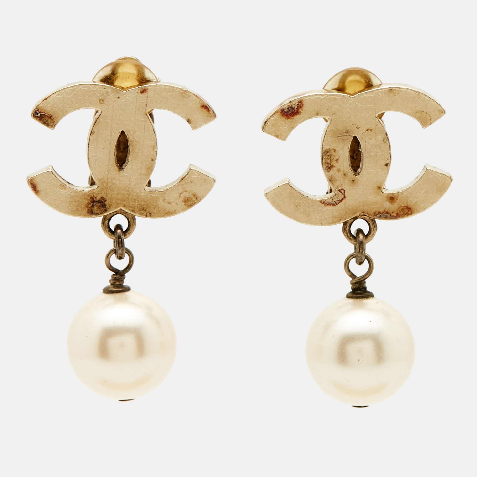 

Chanel CC Faux Pearl Gold Tone Earrings