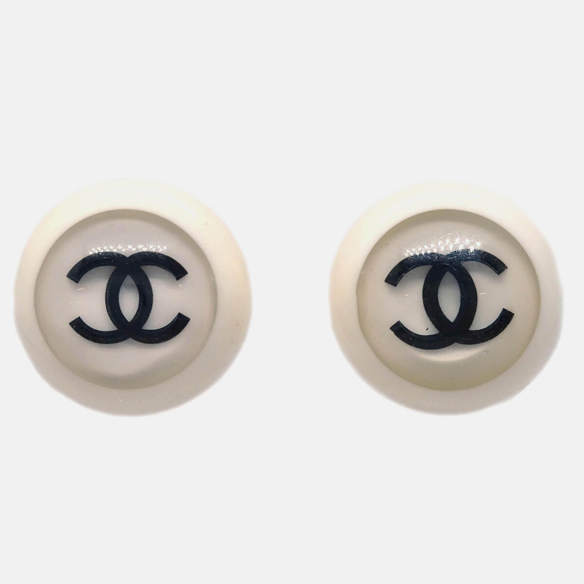 

Chanel Button Earrings Clip-On White
