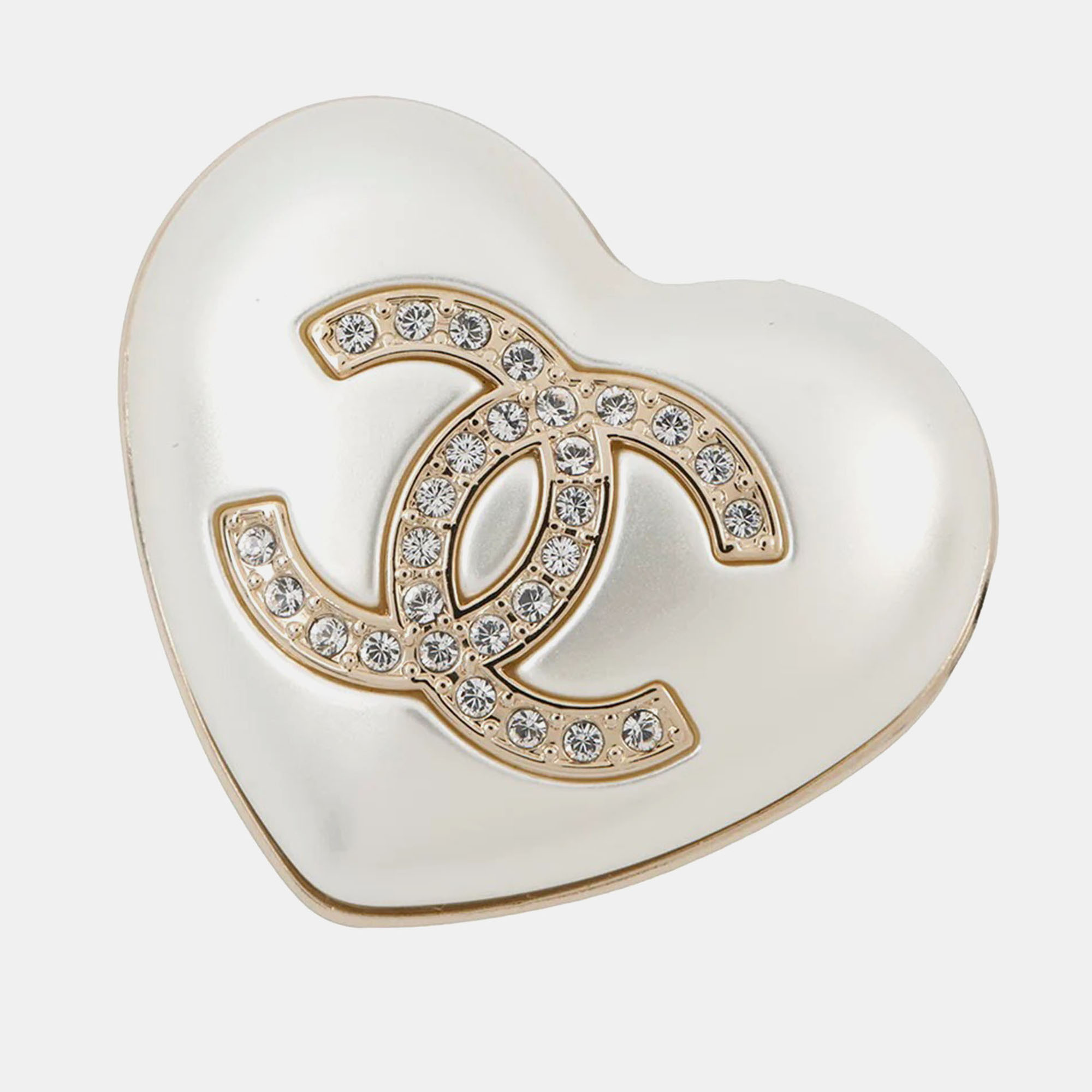

Chanel Heart Rhinestone Pearl Gold Plated Brooch