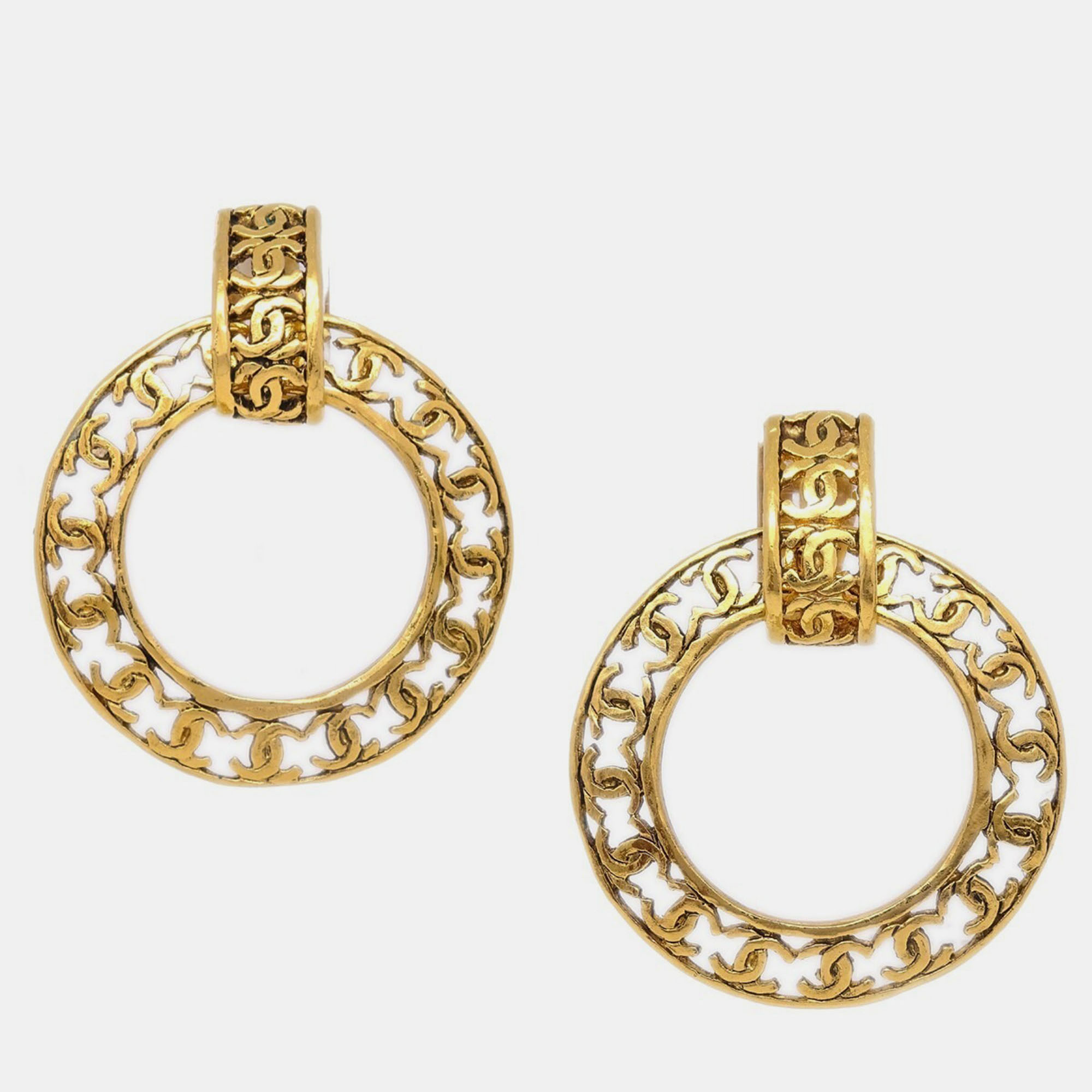 

Chanel Gold Dangle Hoop Earrings Clip-On 25