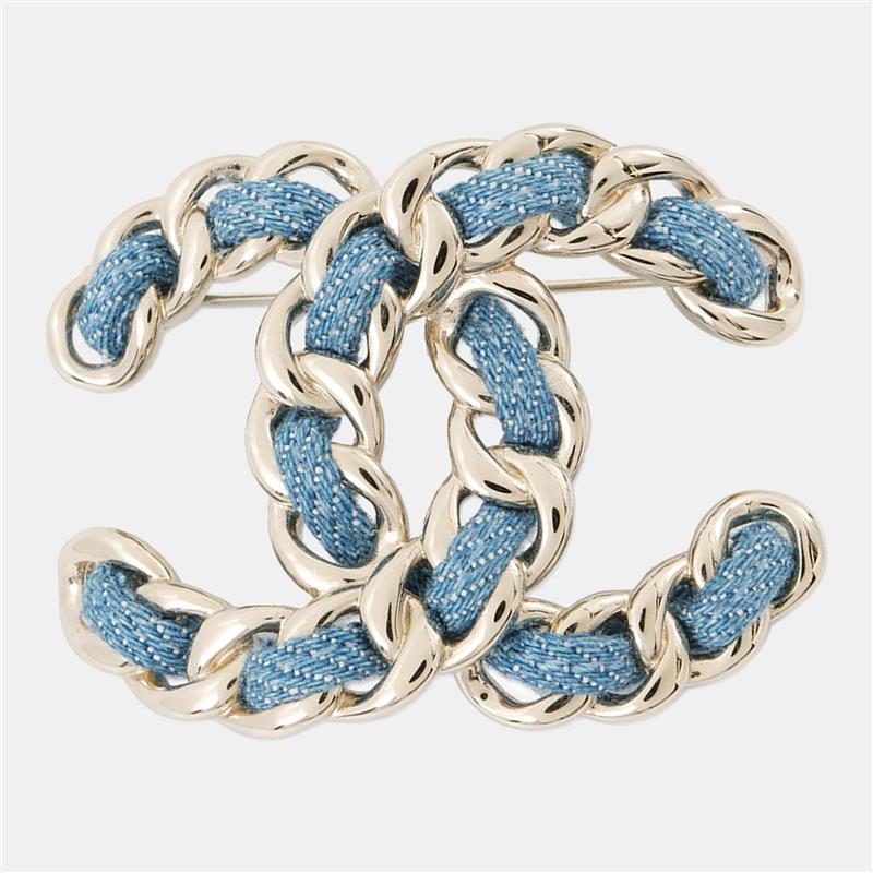 Pre-owned Chanel Cc Logo Brooch Blue Denim Gold Plated