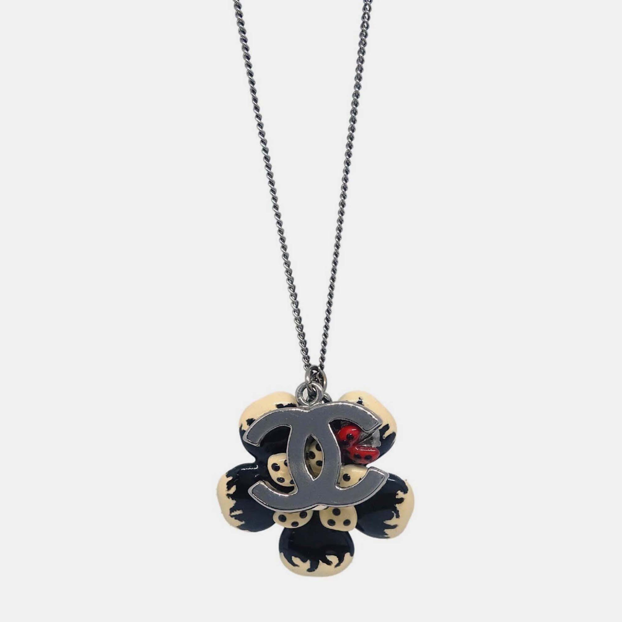 Pre-owned Chanel Cc Flower Ladybug Chain Necklace Pendant Silver Black