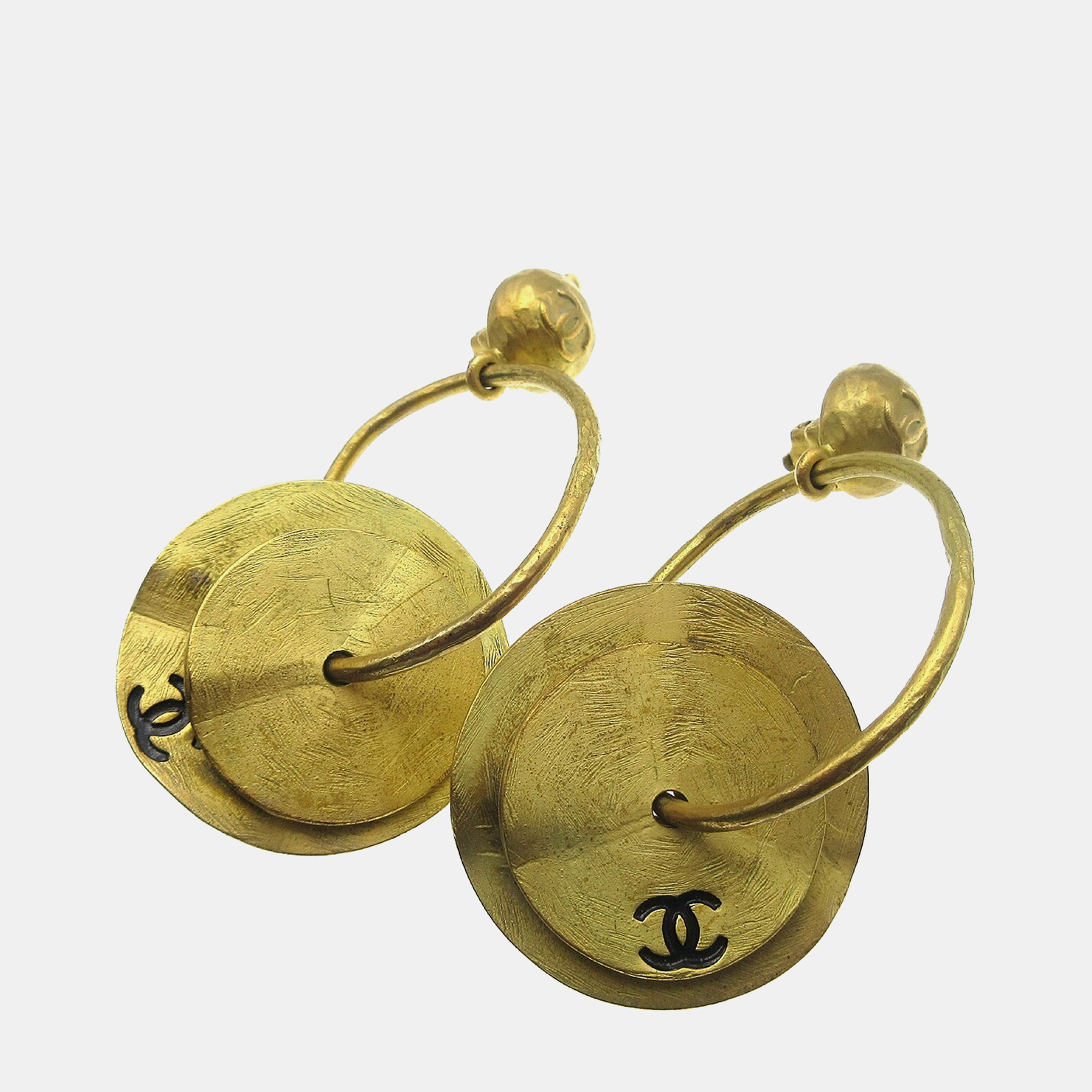 

Chanel Dangle Hoop Earrings Clip-On Gold