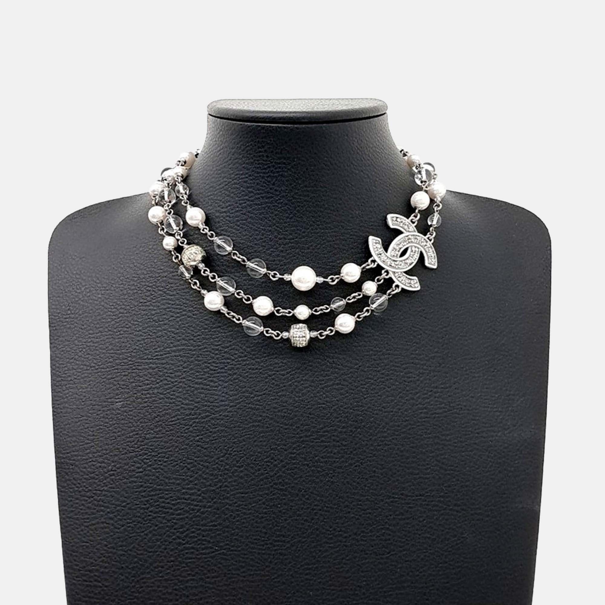 

Chanel Silver Tone necklace