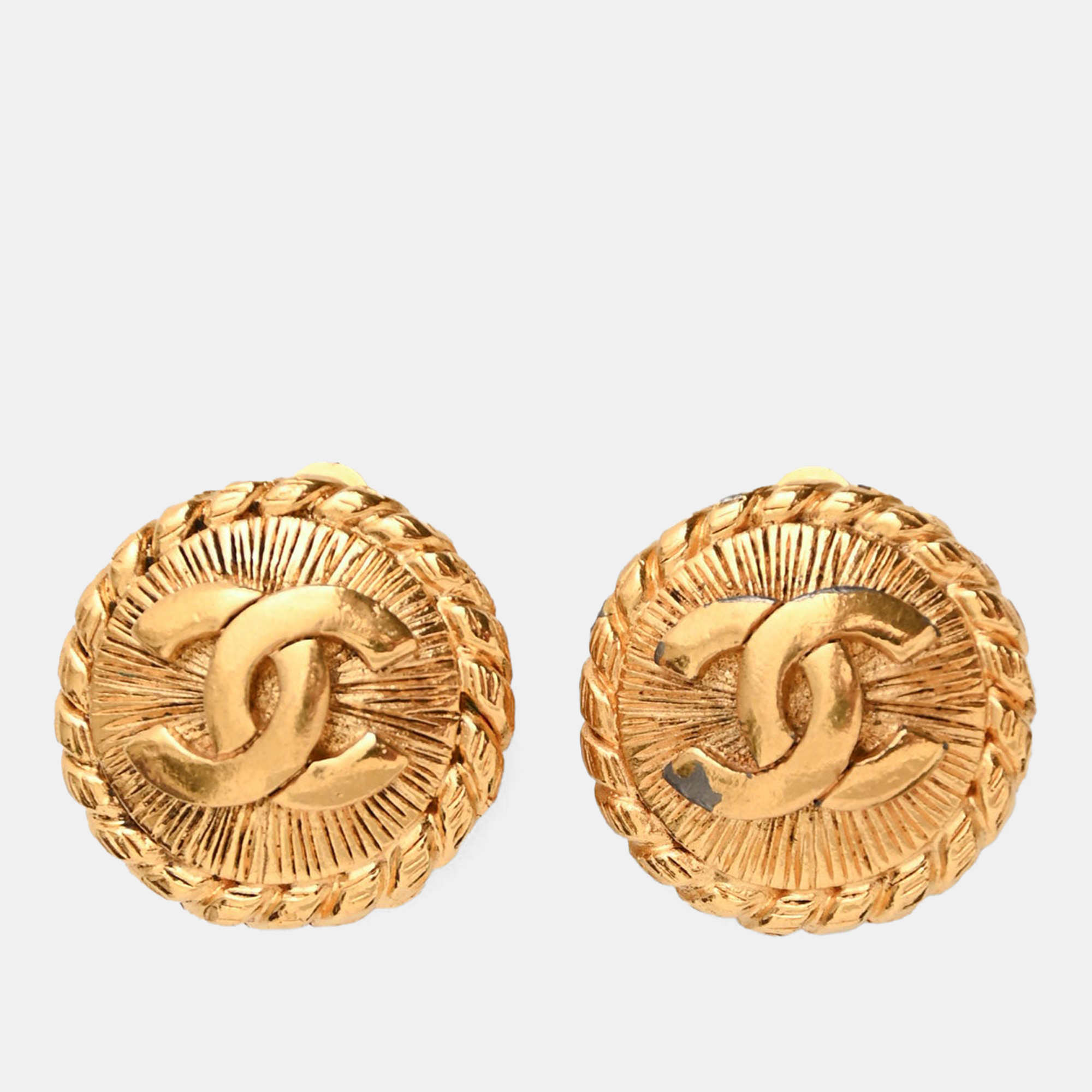 

Chanel Vintage Gold Tone CC Ear Clips