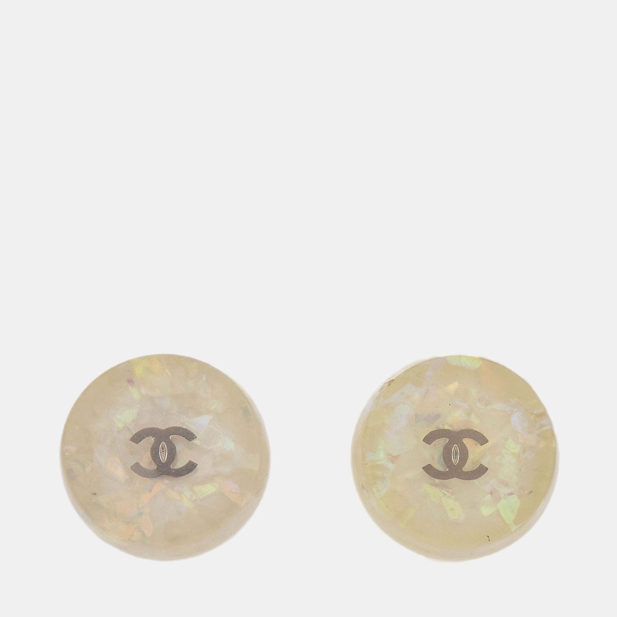 

Chanel Button Earrings Clip-On White