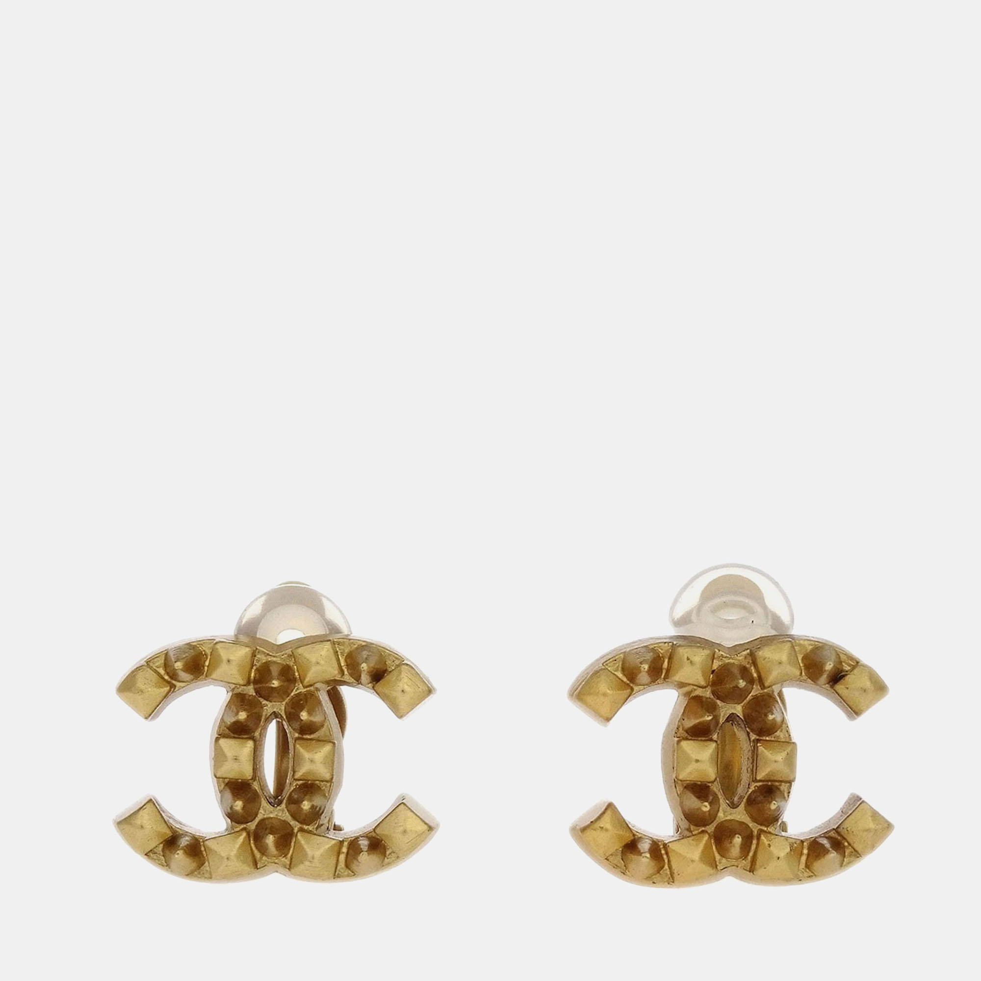 

Chanel Gold CC Earrings Clip-On