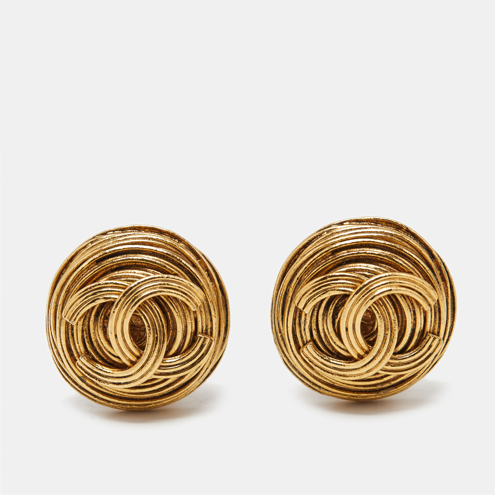 

Chanel CC Gold Tone Earrings