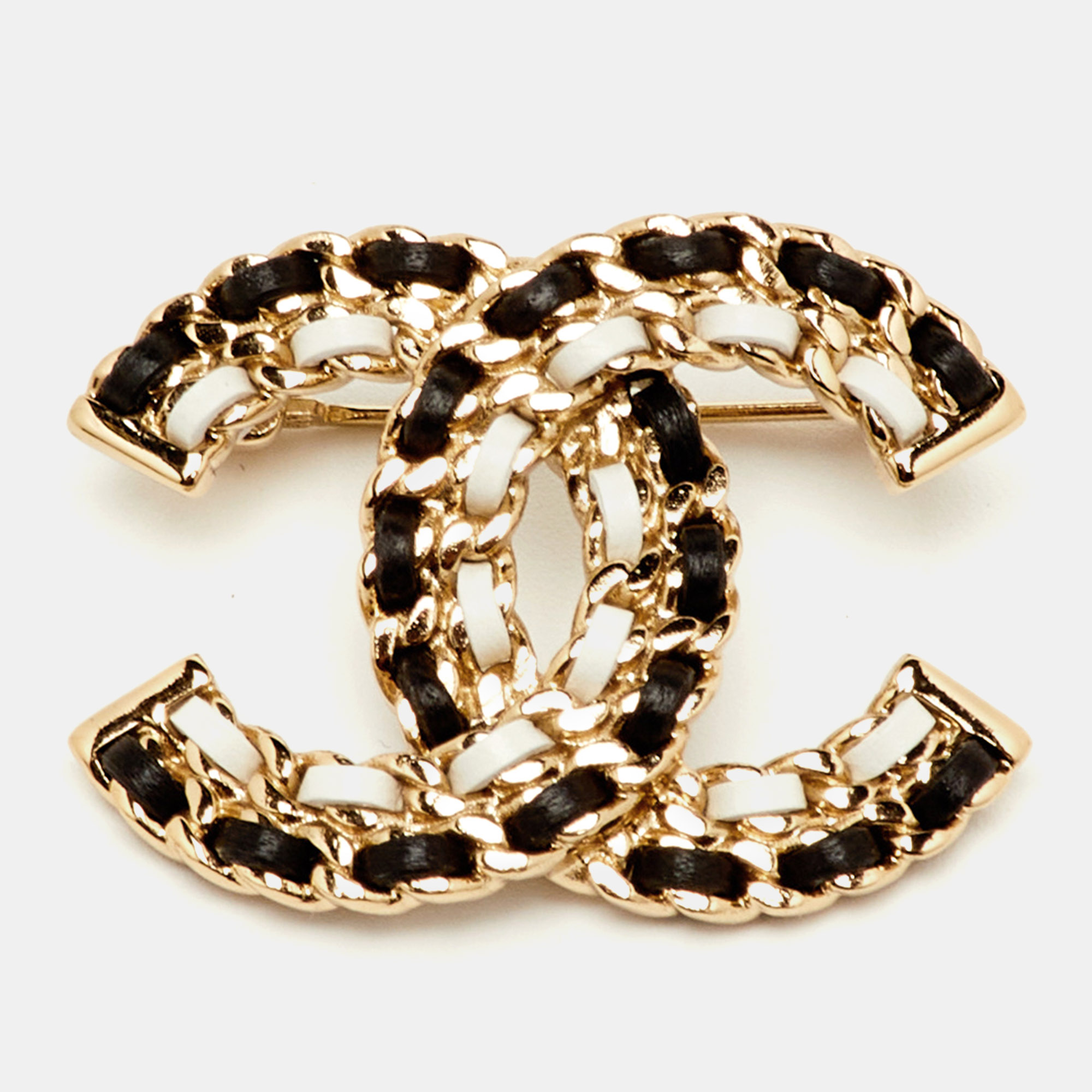 

Chanel CC Leather Woven Gold Tone Pin Brooch, Multicolor