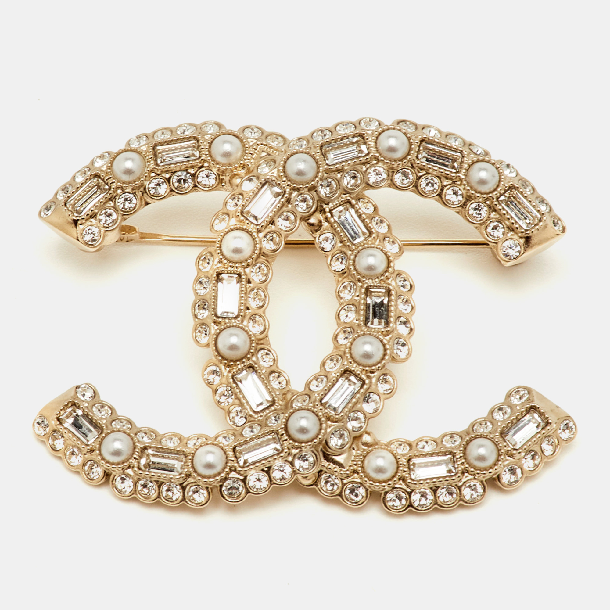 

Chanel CC Crystal Faux Pearl Gold Tone Pin Brooch