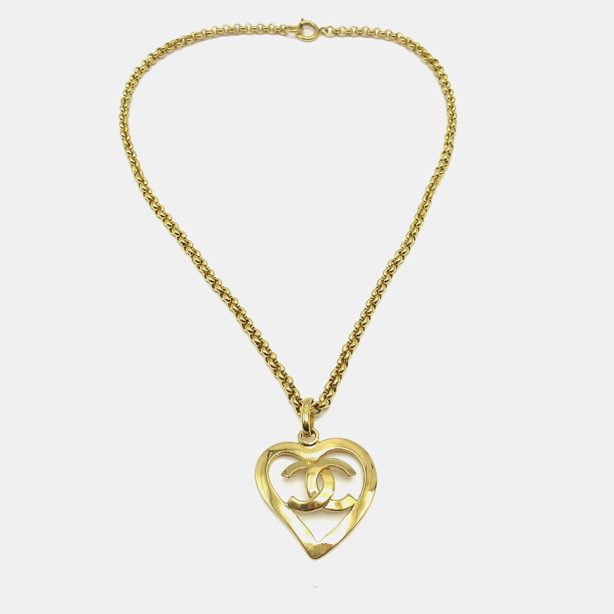 

Chanel Heart Chain Pendant Necklace Gold