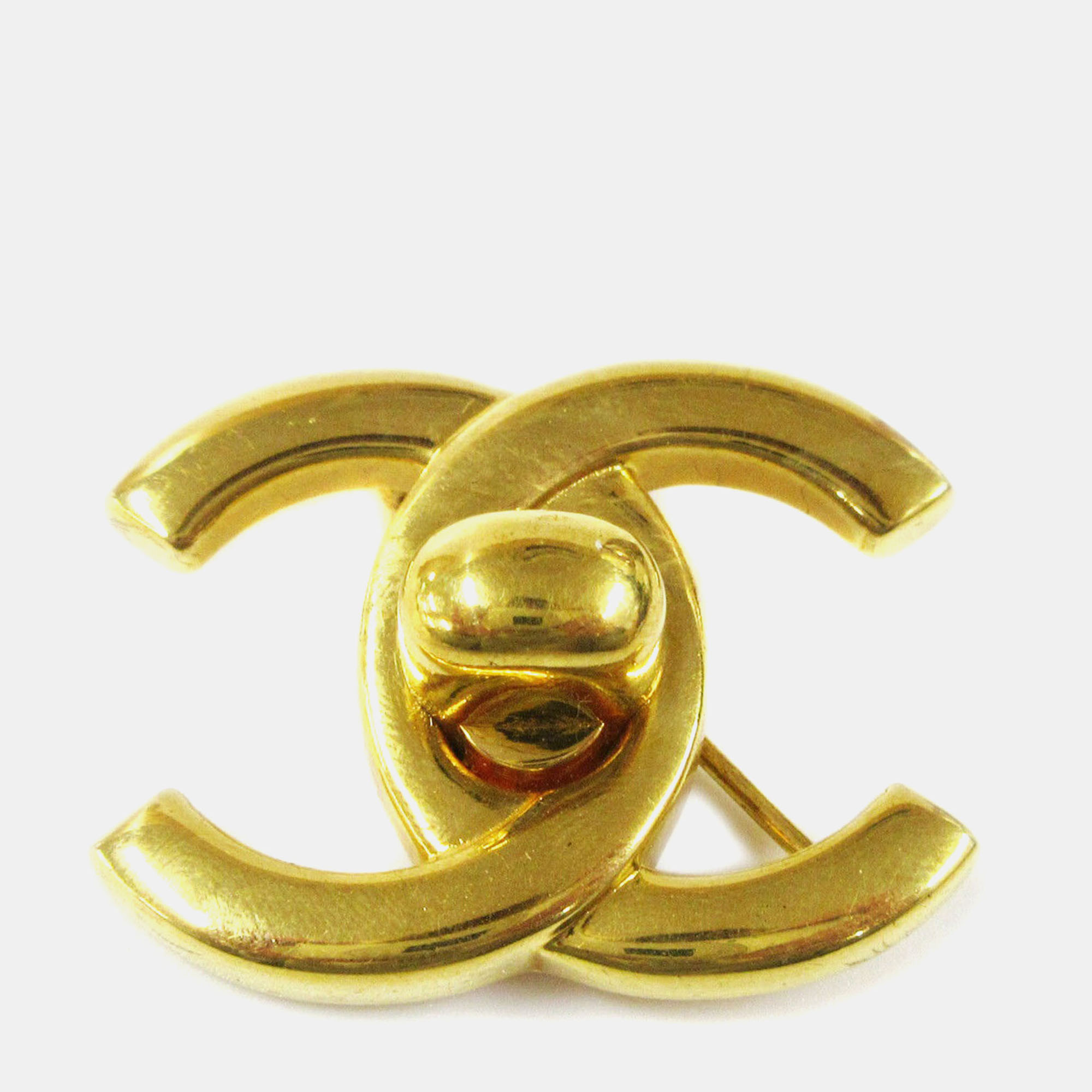 

Chanel Turnlock Brooch Pin Gold Small