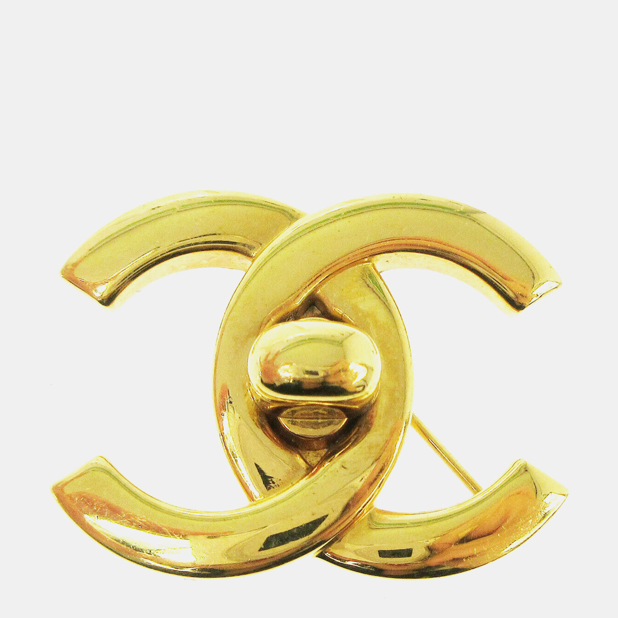 

Chanel Turnlock Brooch Pin Gold Large