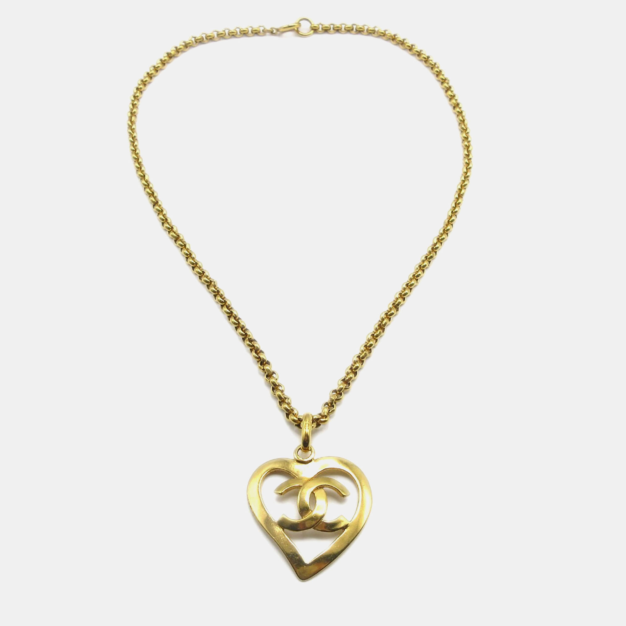 

Chanel Heart Chain Pendant Necklace Gold