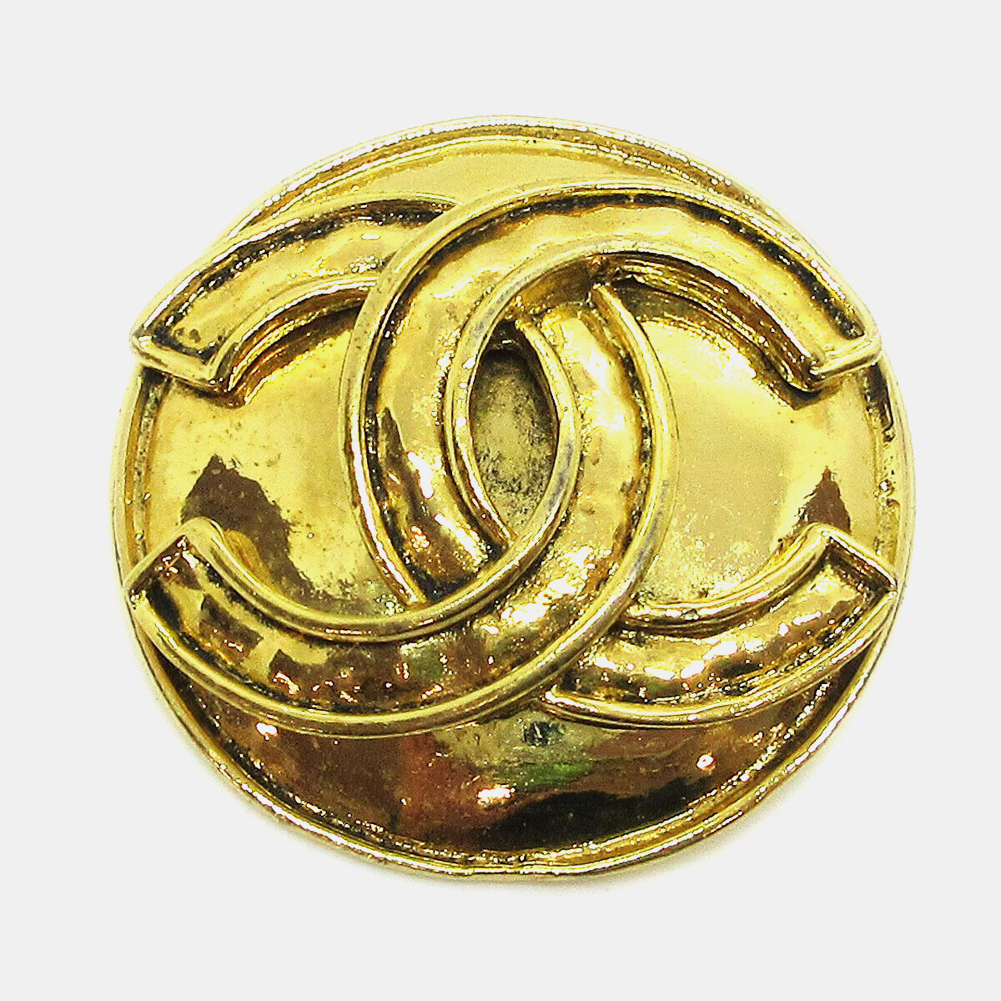 

Chanel Medallion Brooch Pin Gold
