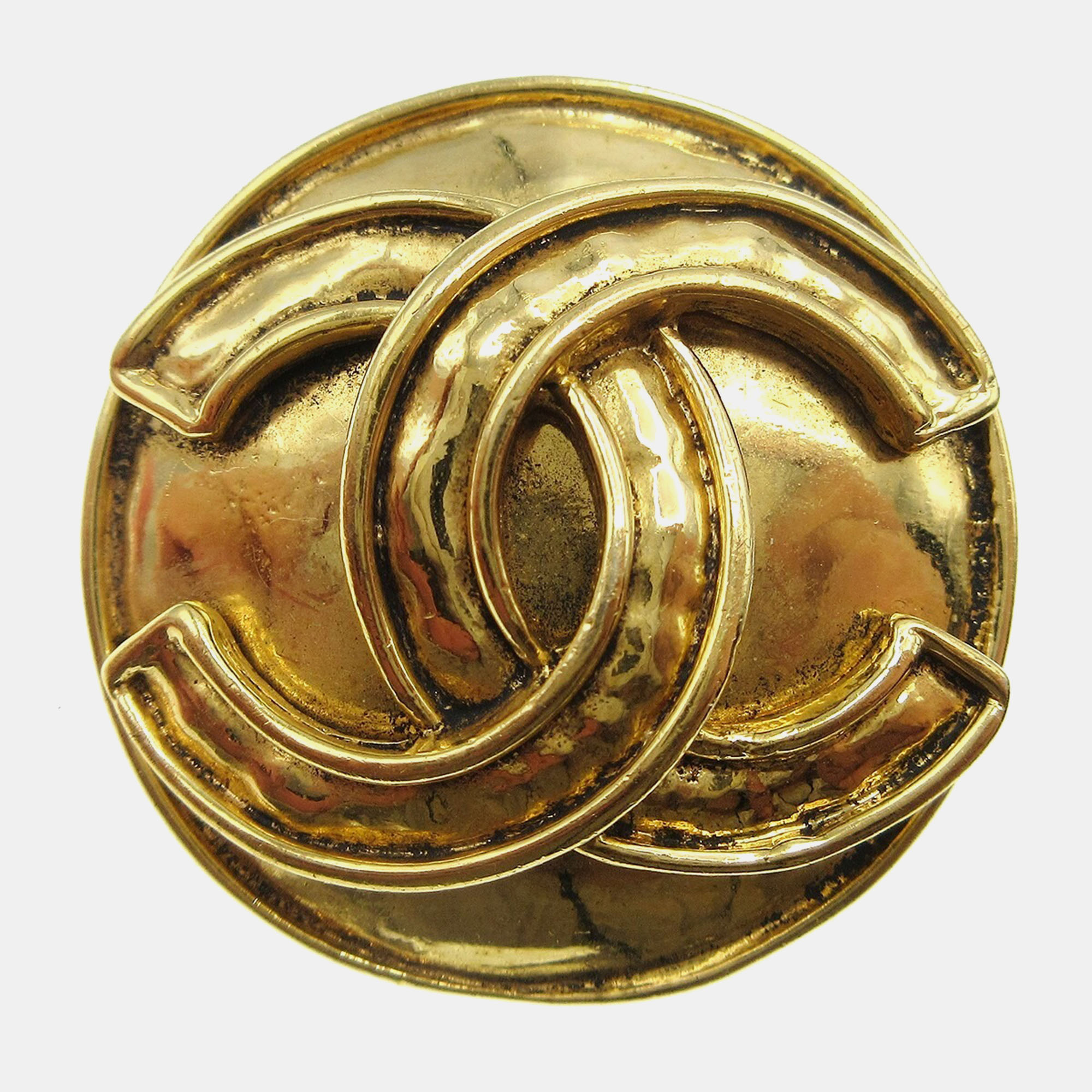 

Chanel Medallion Brooch Pin Gold