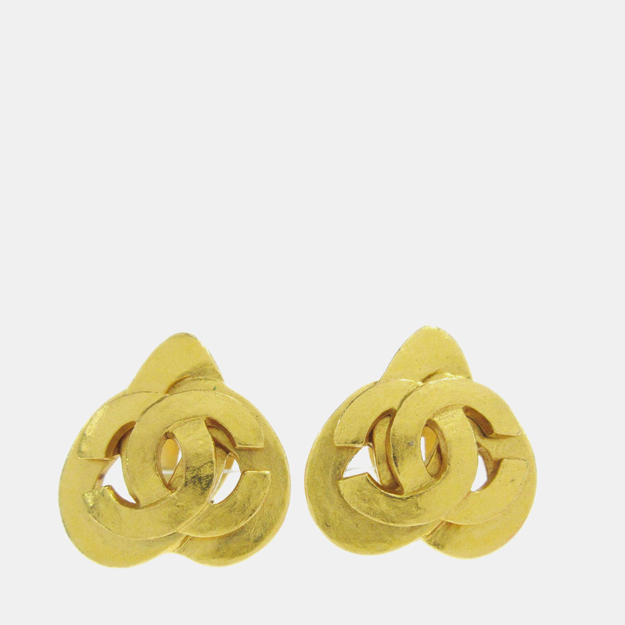 

Chanel Heart Earrings Clip-On Gold