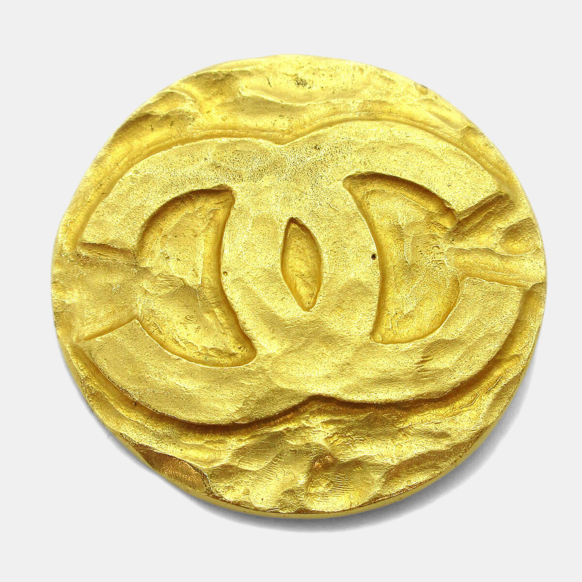 

Chanel Medallion Brooch Pin Gold