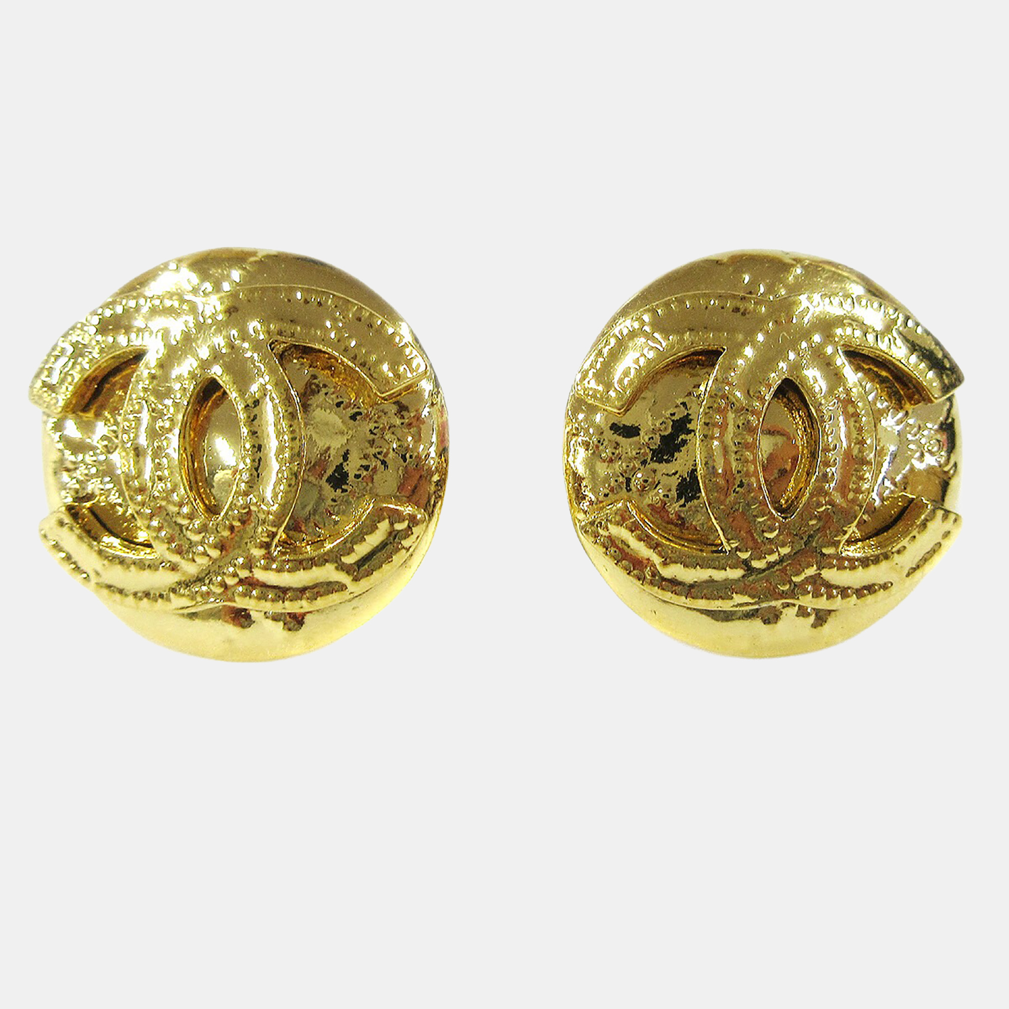 

Chanel Button Earrings Clip-On Gold