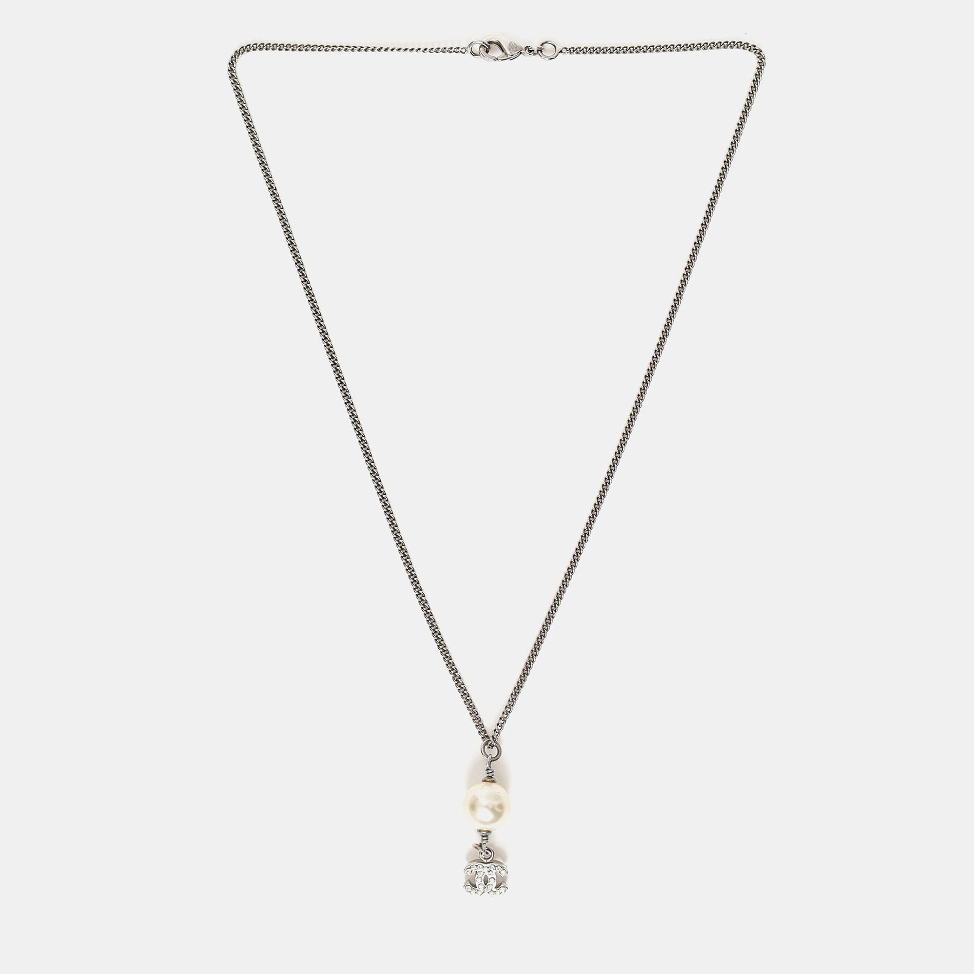 

Chanel Silver Tone Faux Pearl CC Drop Pendant Necklace