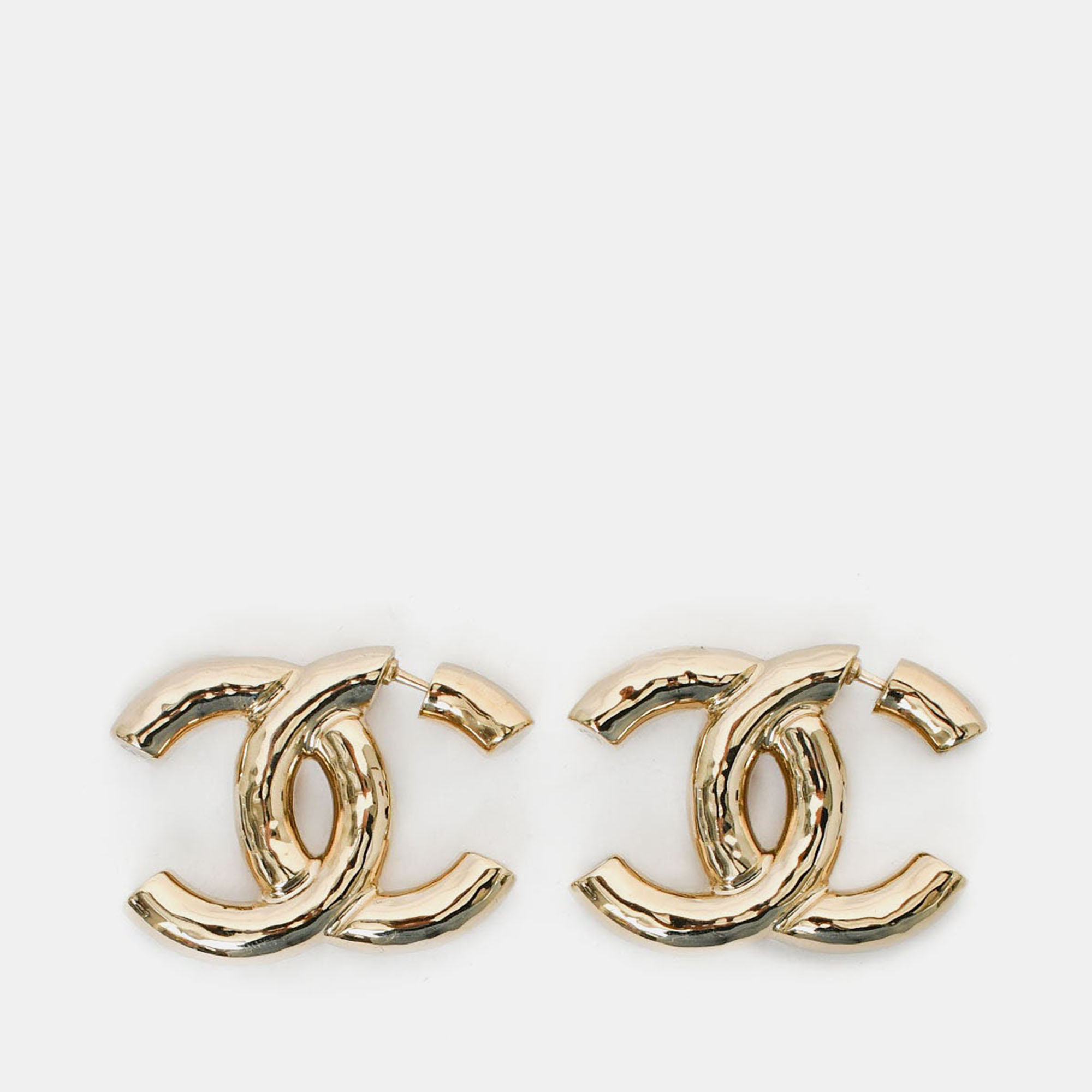 

Chanel 2022 Champagne Gold Toned Maxi CC Earrings