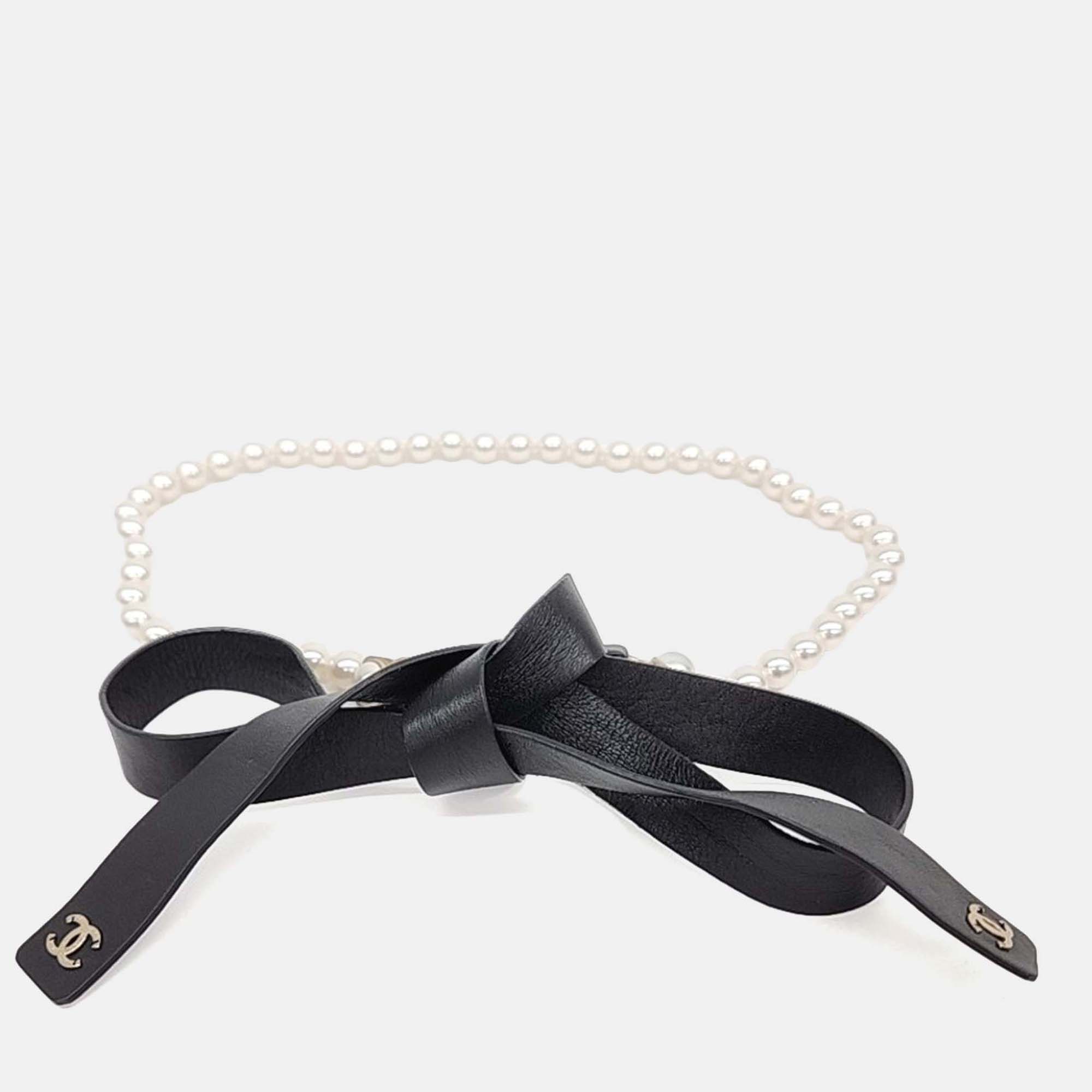 

Chanel Black Leather Pearl Belt