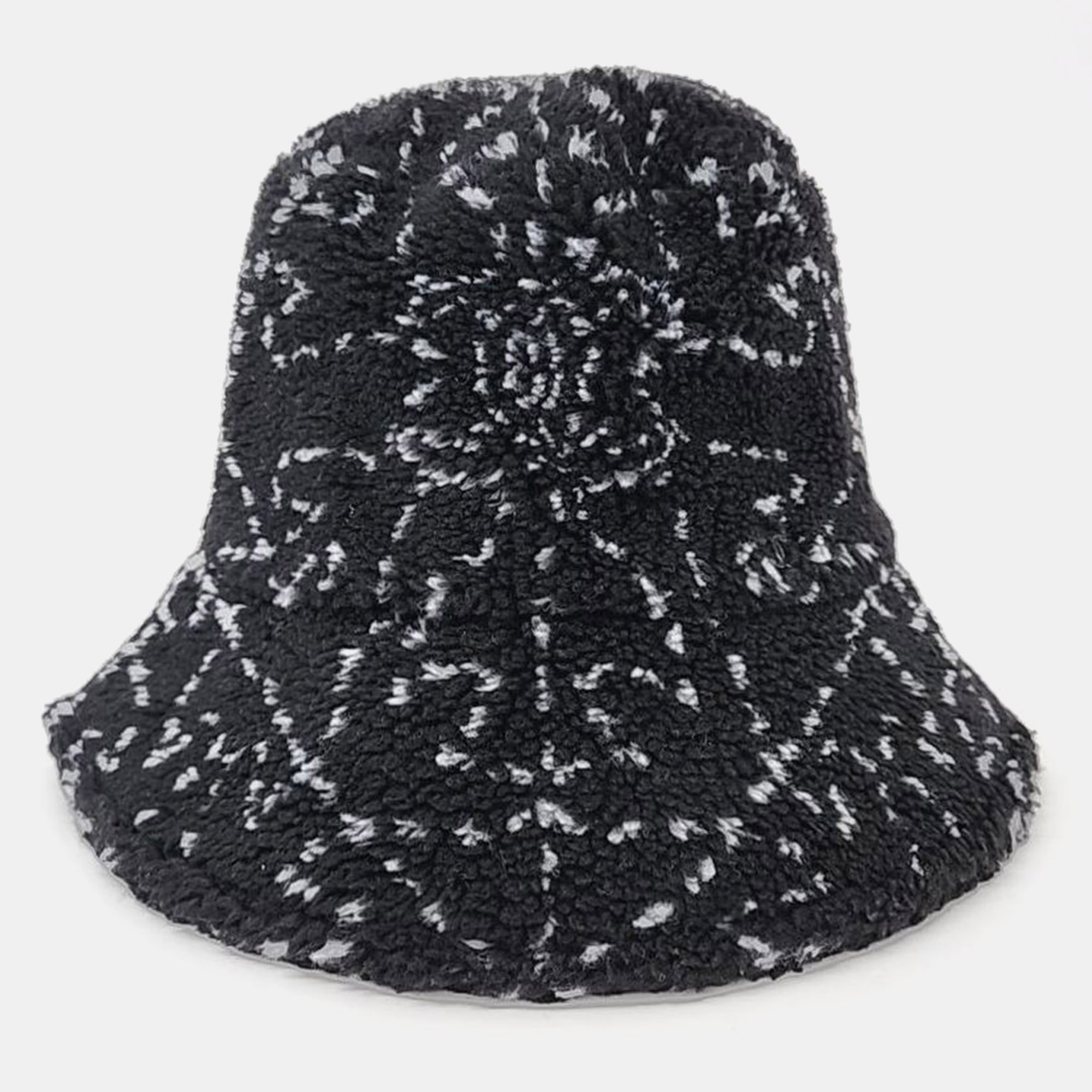 

Chanel Fur Bucket hat, Black