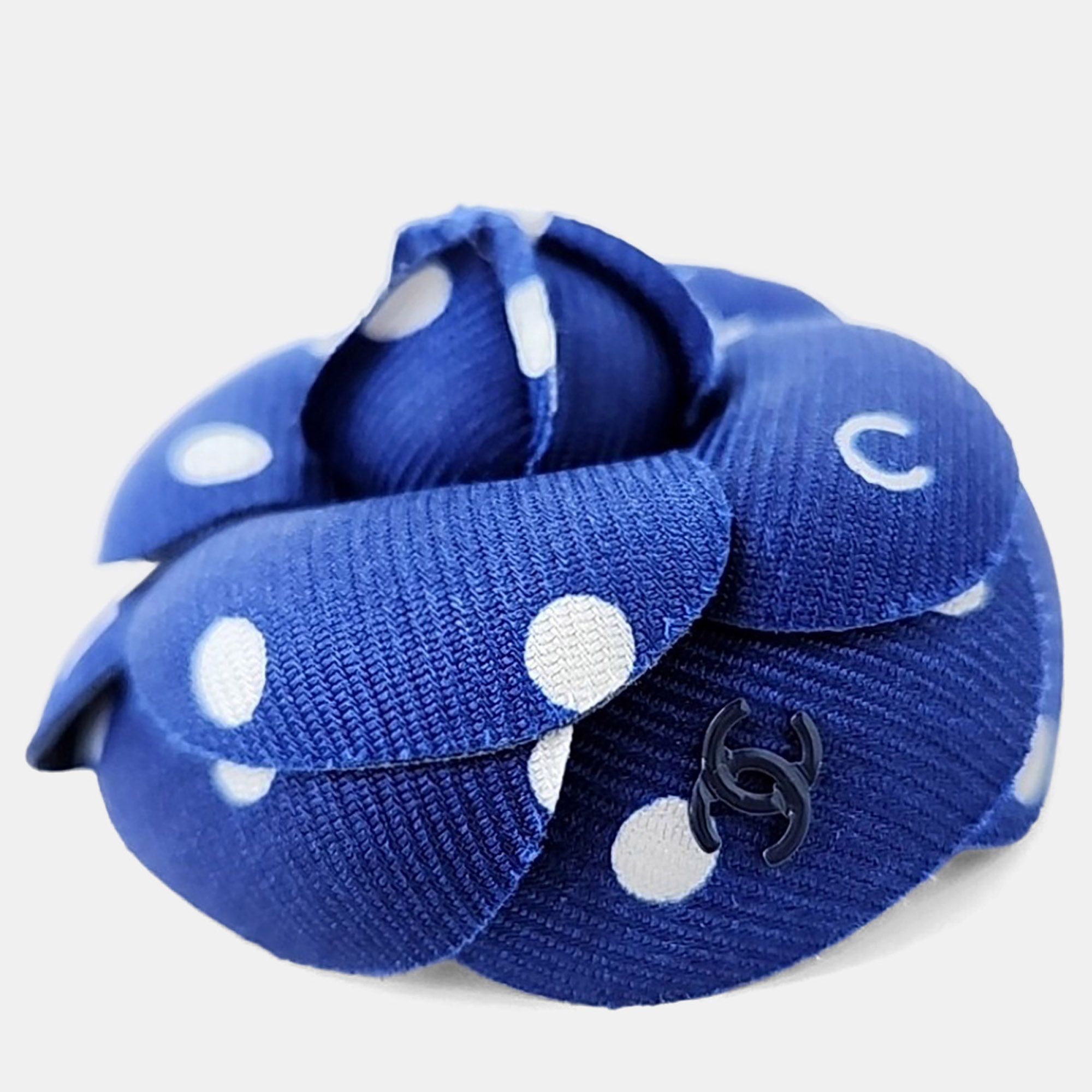 

Chanel Camellia Blue/White Cashmere Brooch