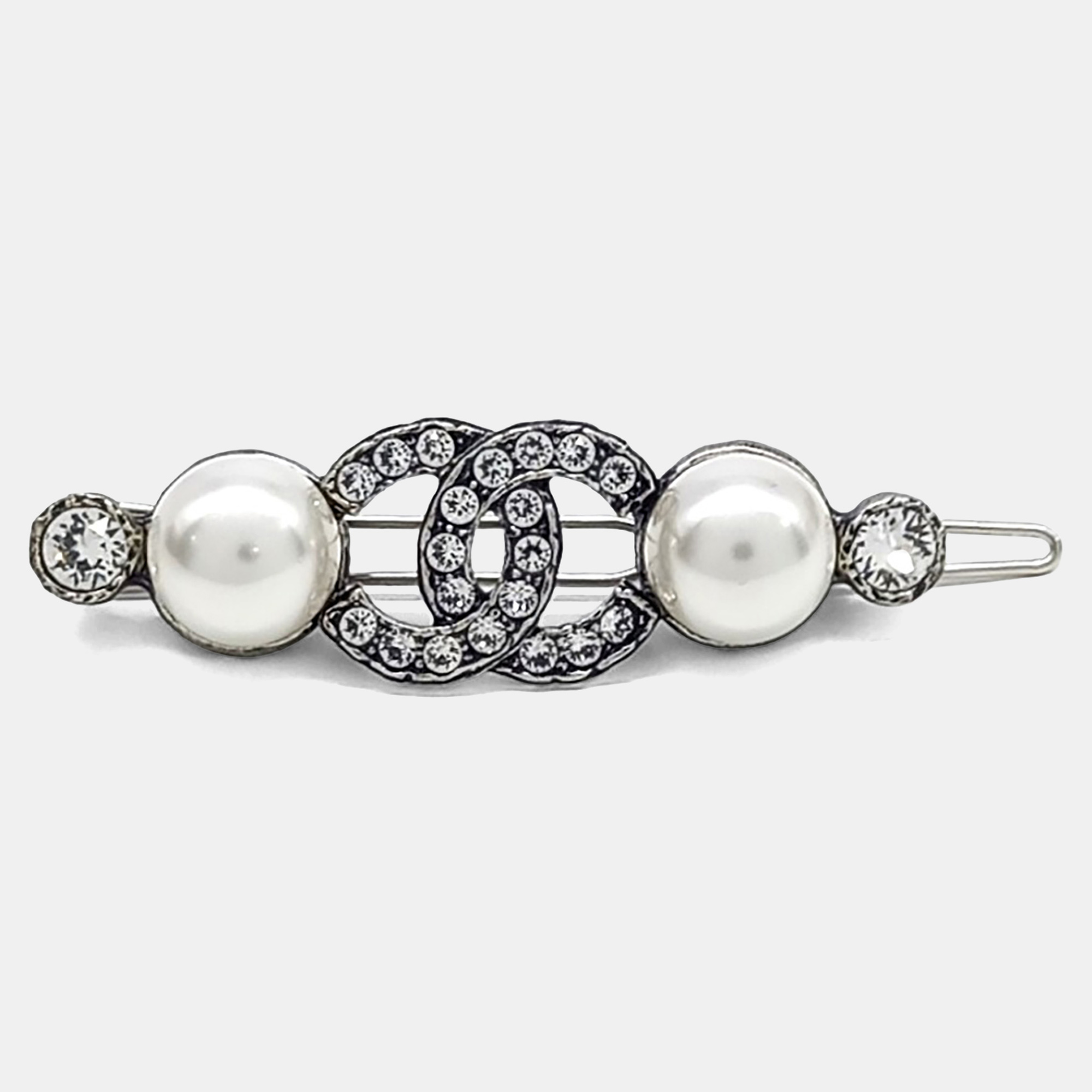 

Chanel Silver Faux Pearl Hairpin