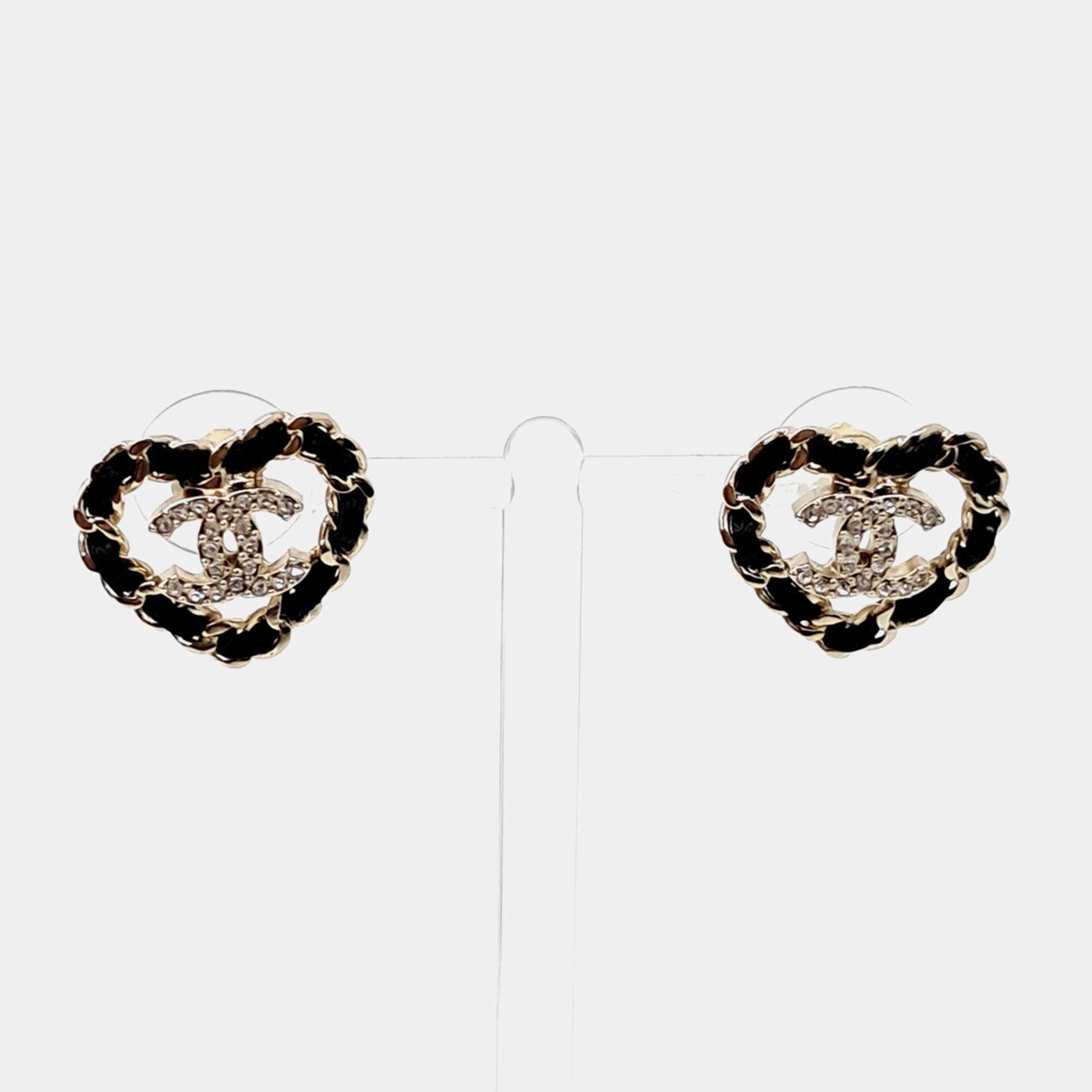 

Chanel Gold Tone Heart Earrings