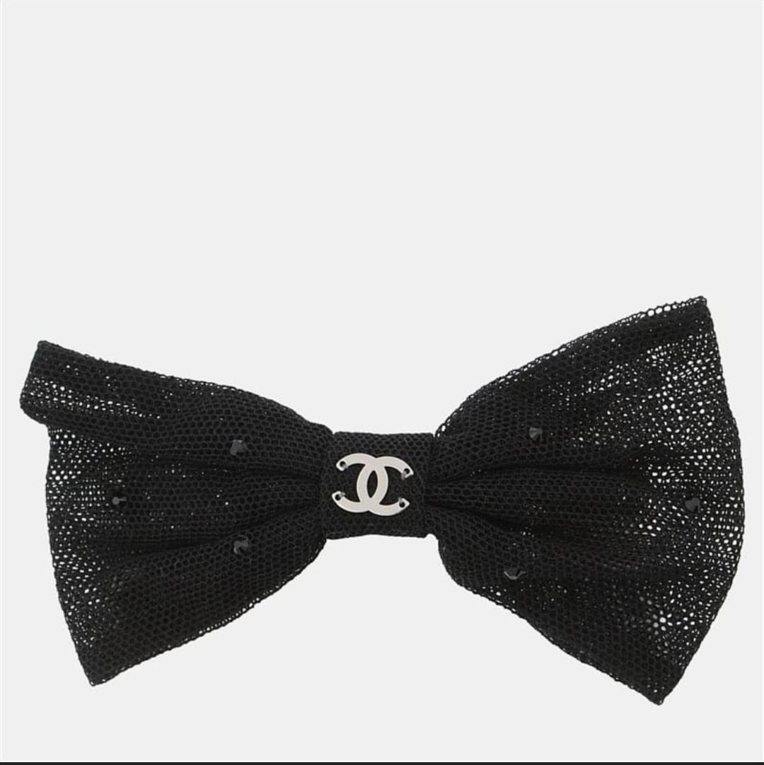 

Chanel Barrette Cc Logo Black Cotton Metal