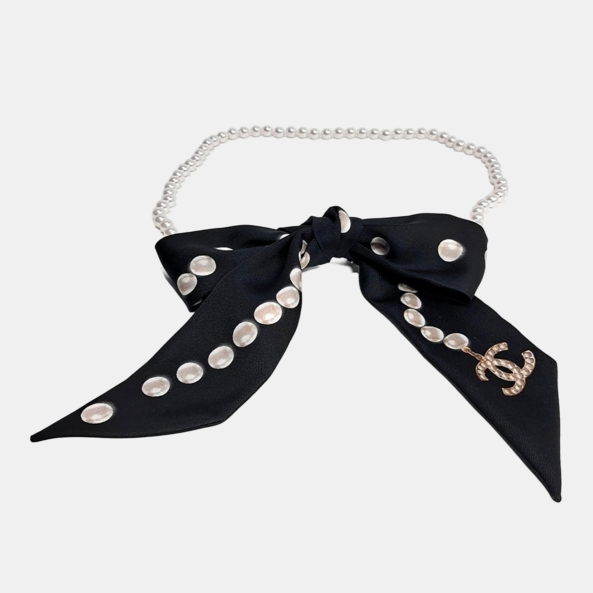 

Chanel Scarf Pearl Belt, Black
