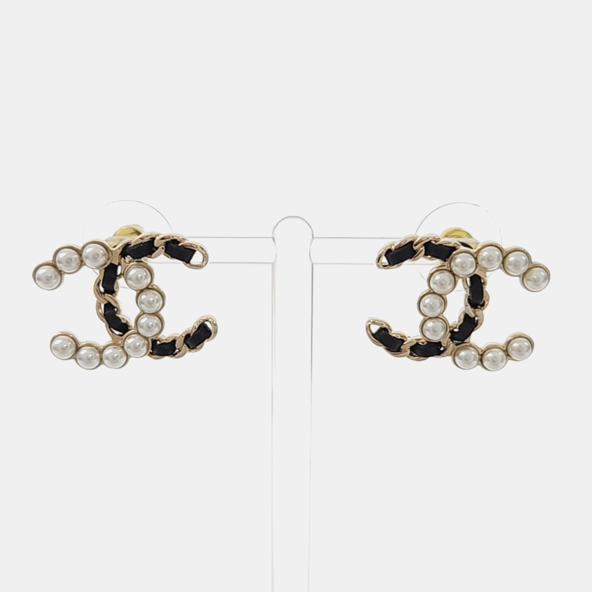 

Chanel Metal logo earrings, Multicolor